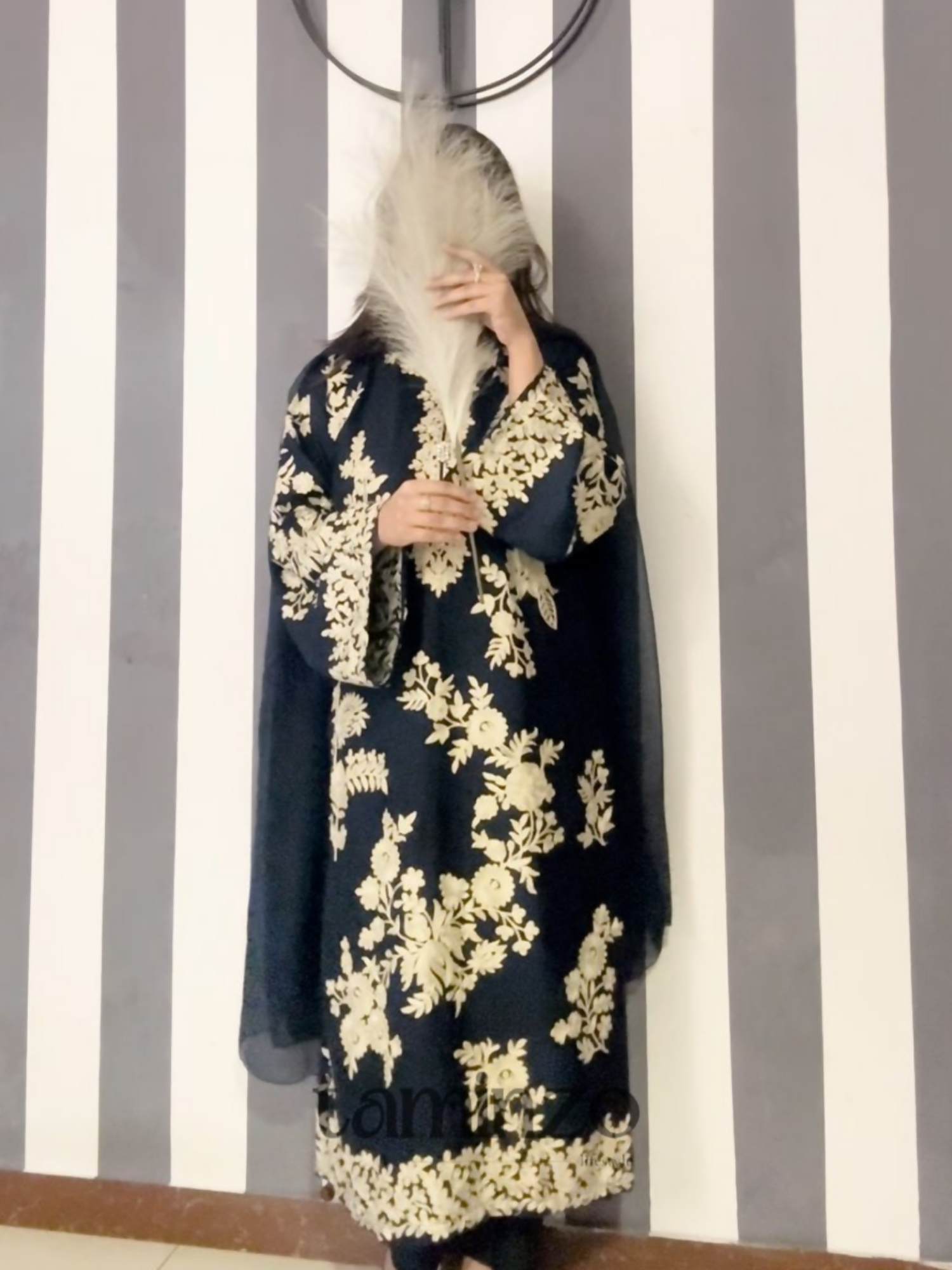 Zeephire Linen Embroidered Stitched 3-Piece Suit-Kawiya