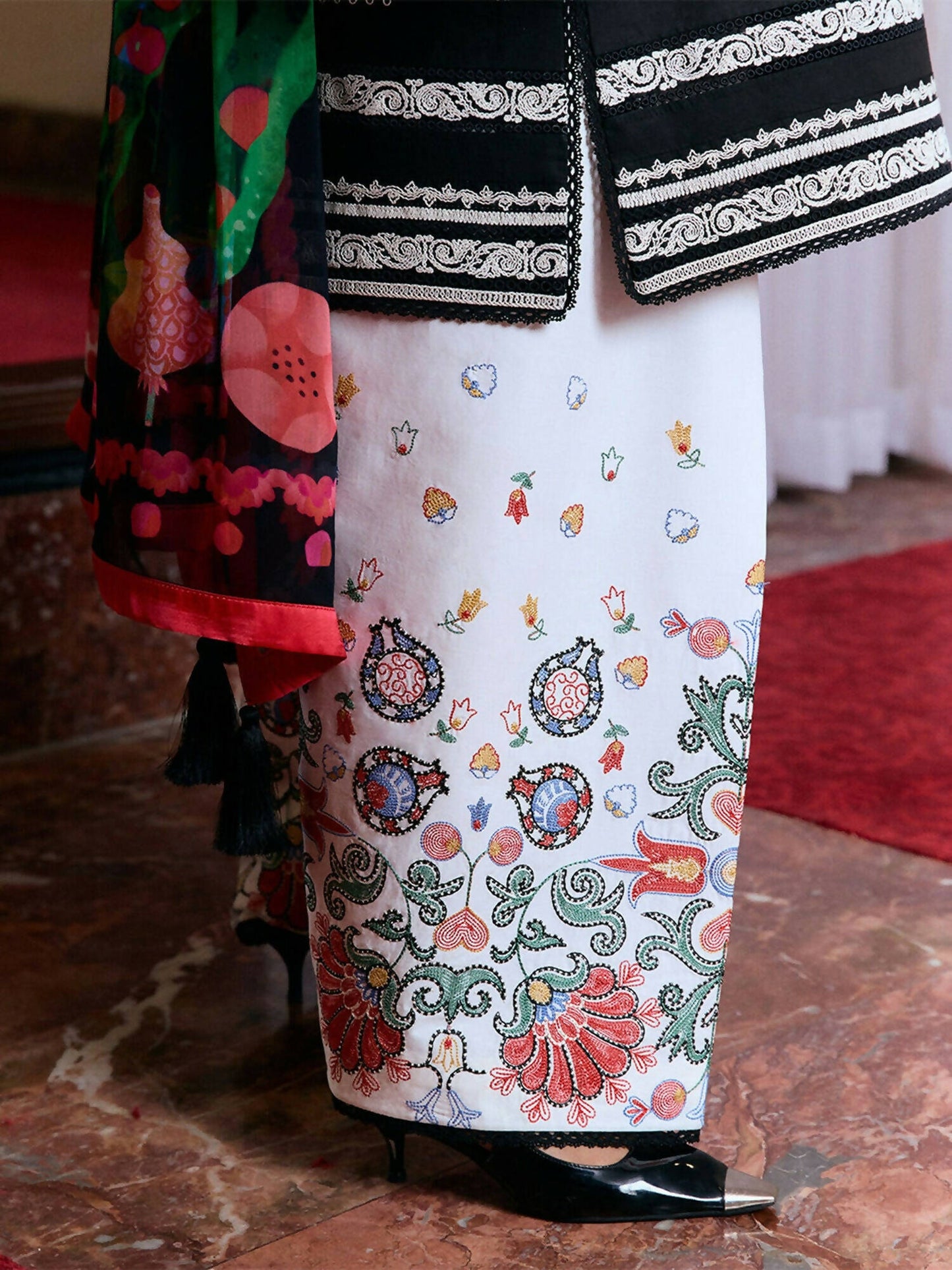 Jugnu by Hussain Rehar Summer Pret'25 Edit III Cotton Embroidered 3-Piece Suit-Liraz
