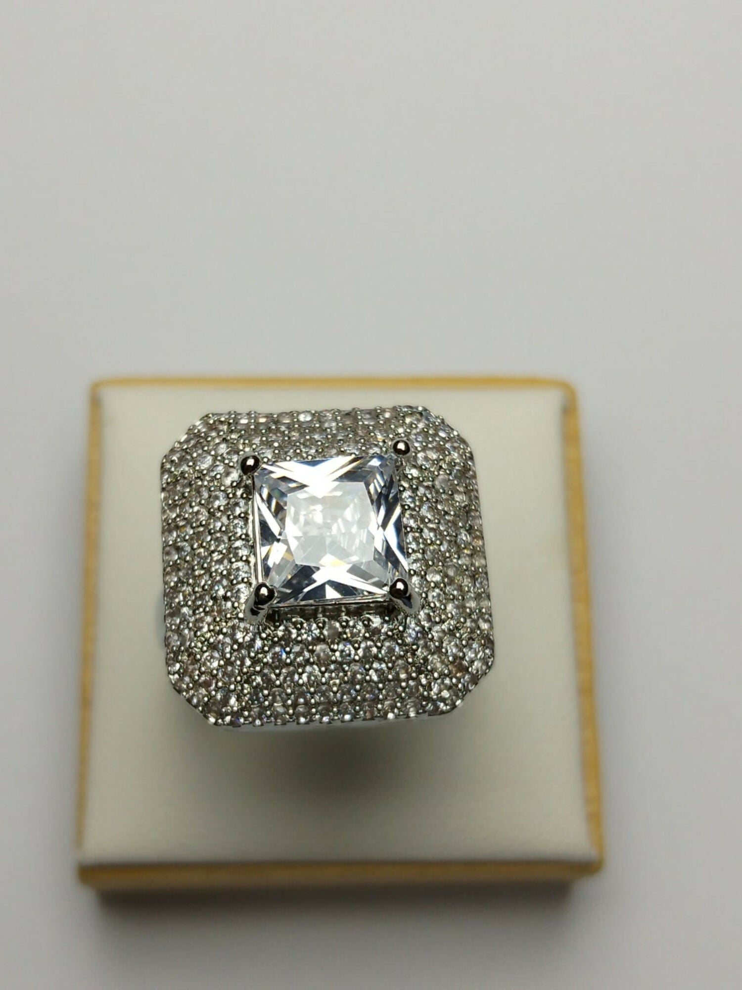 H&A Jewellery One Carat Adjustable Ring