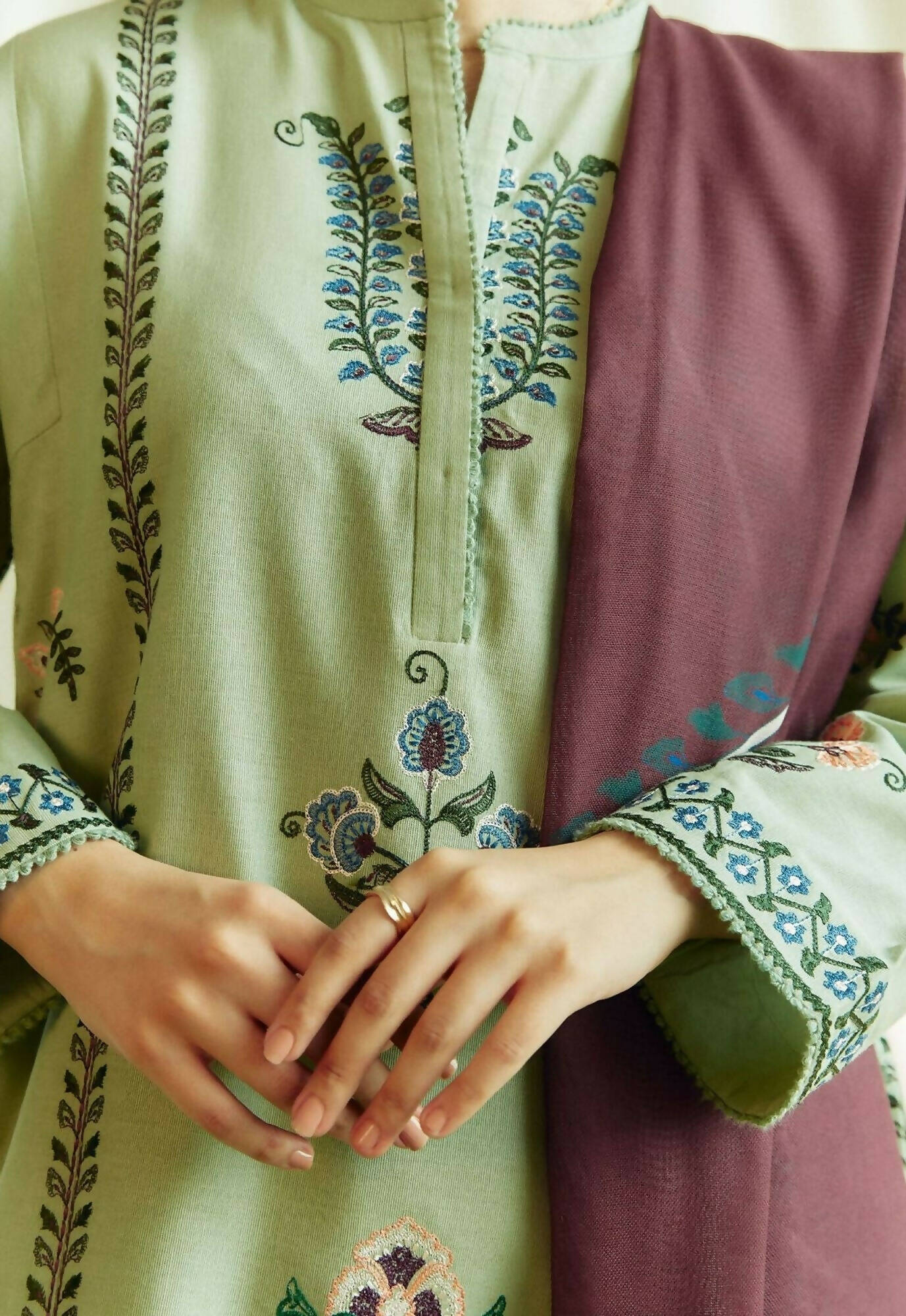 Zara Shahjahan Coco Khaddar Embroidered Unstitched-3-Piece-Suit-CZW24 - 3B