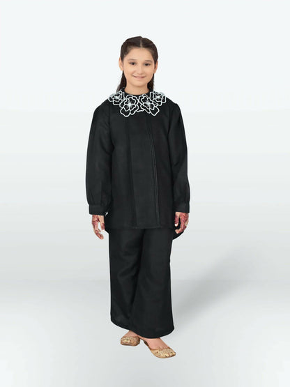Designer stitched Top & Capri set in breathable intermixed cotton, ideal for summer, made in Pakistan by Velvour.