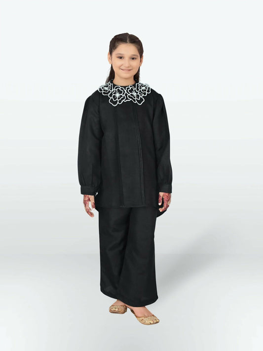 Designer stitched Top & Capri set in breathable intermixed cotton, ideal for summer, made in Pakistan by Velvour.