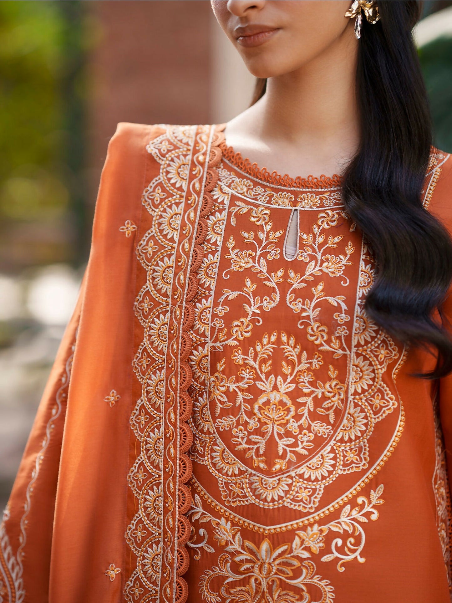 Mahnur Fiona Lawn'26 Embroidered Unstitched 3-Piece Suit-F-02