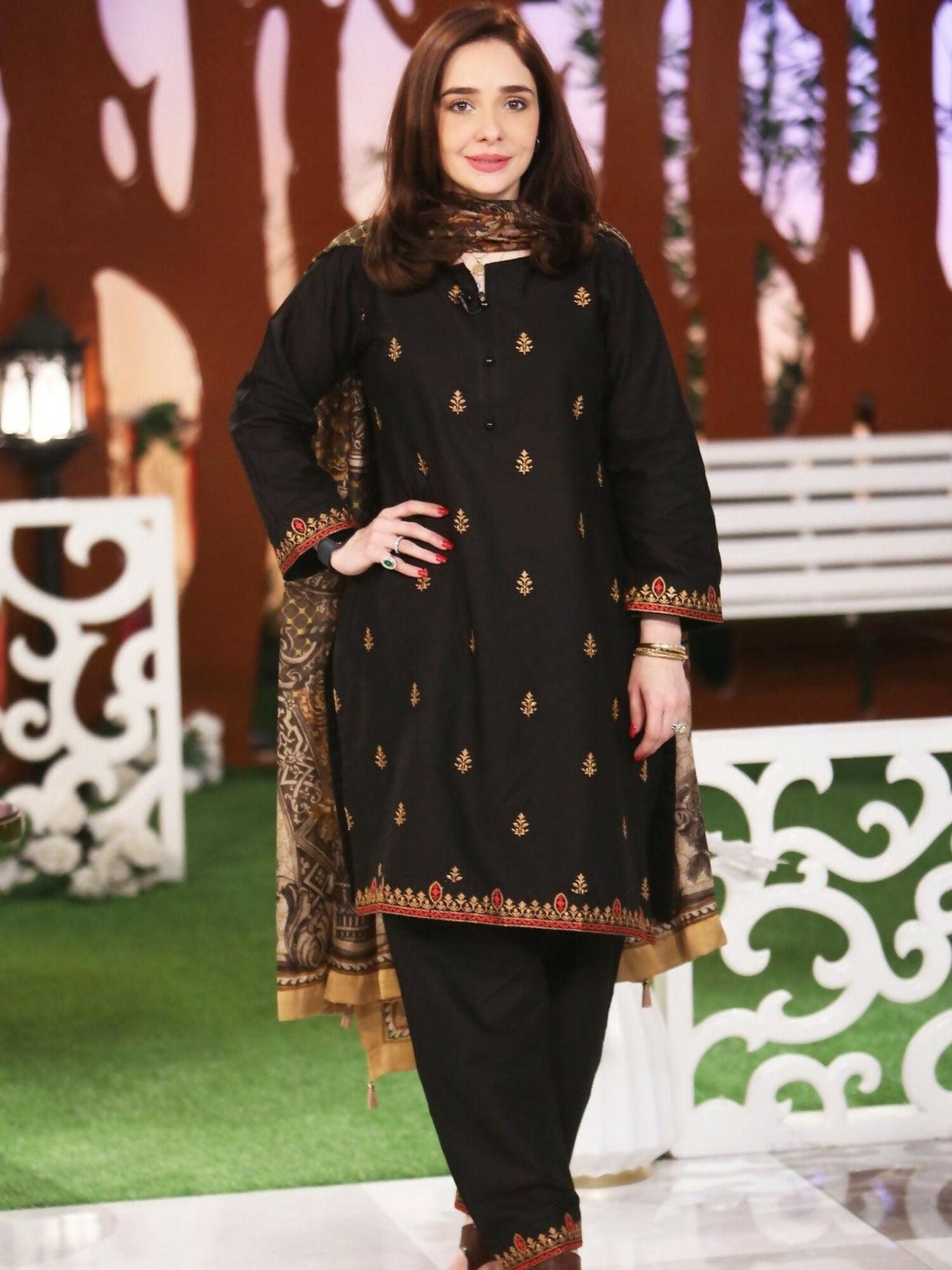 MAK Fashion Lawn Embroidered Stitched Suit 3-Piece-Kajal
