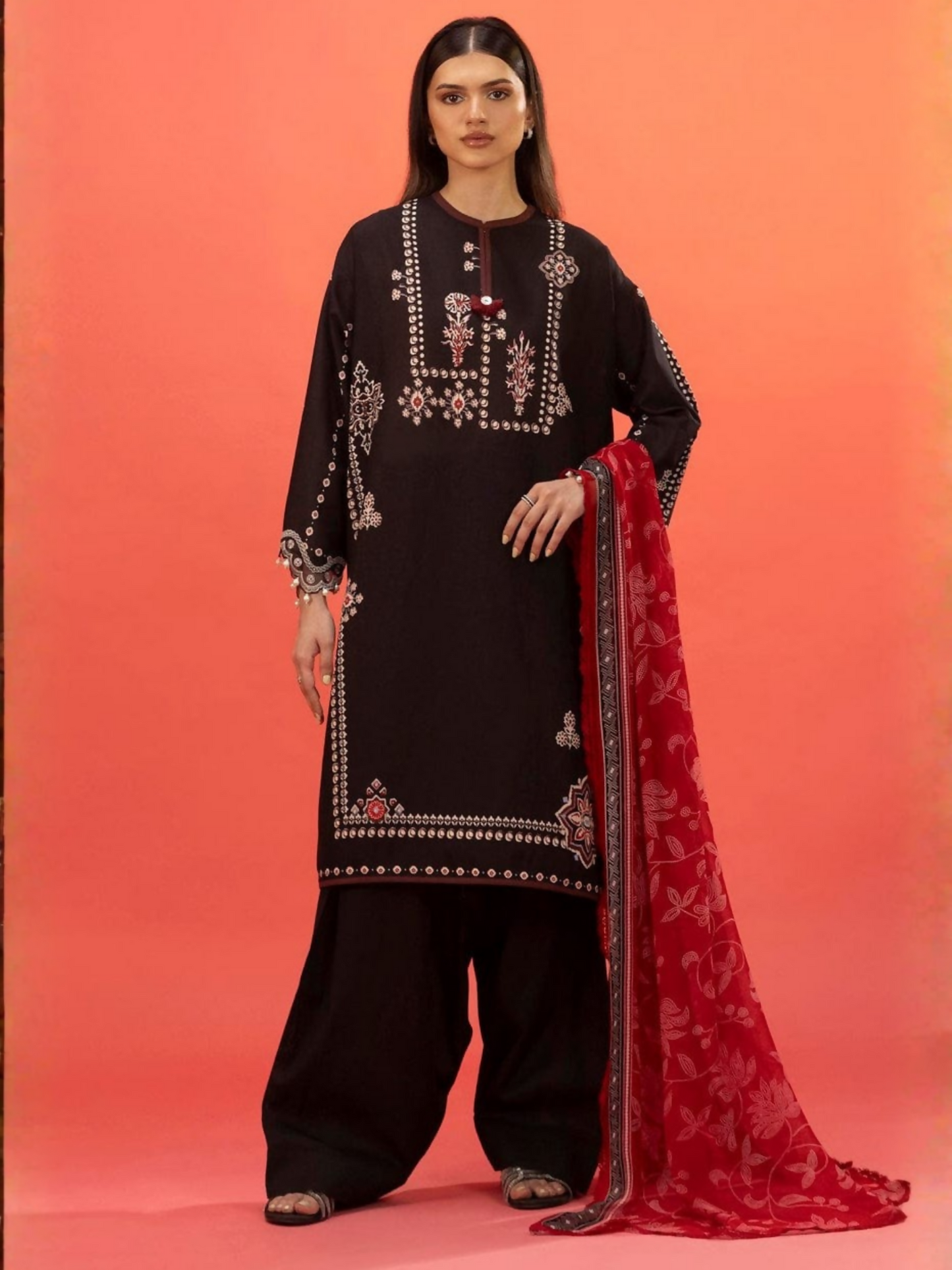 Sana Safinaz Lawn Printed Unstitched 3-Piece Suit-H252-003B-3CI-UN-BLACK