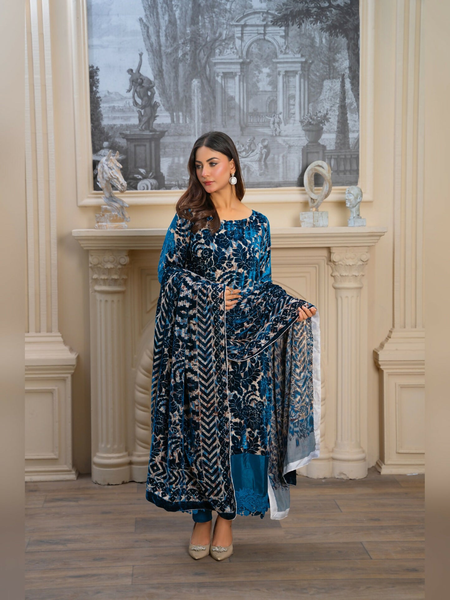 Noori Palachi Embossed Printed Unstitched 3-Piece Suit