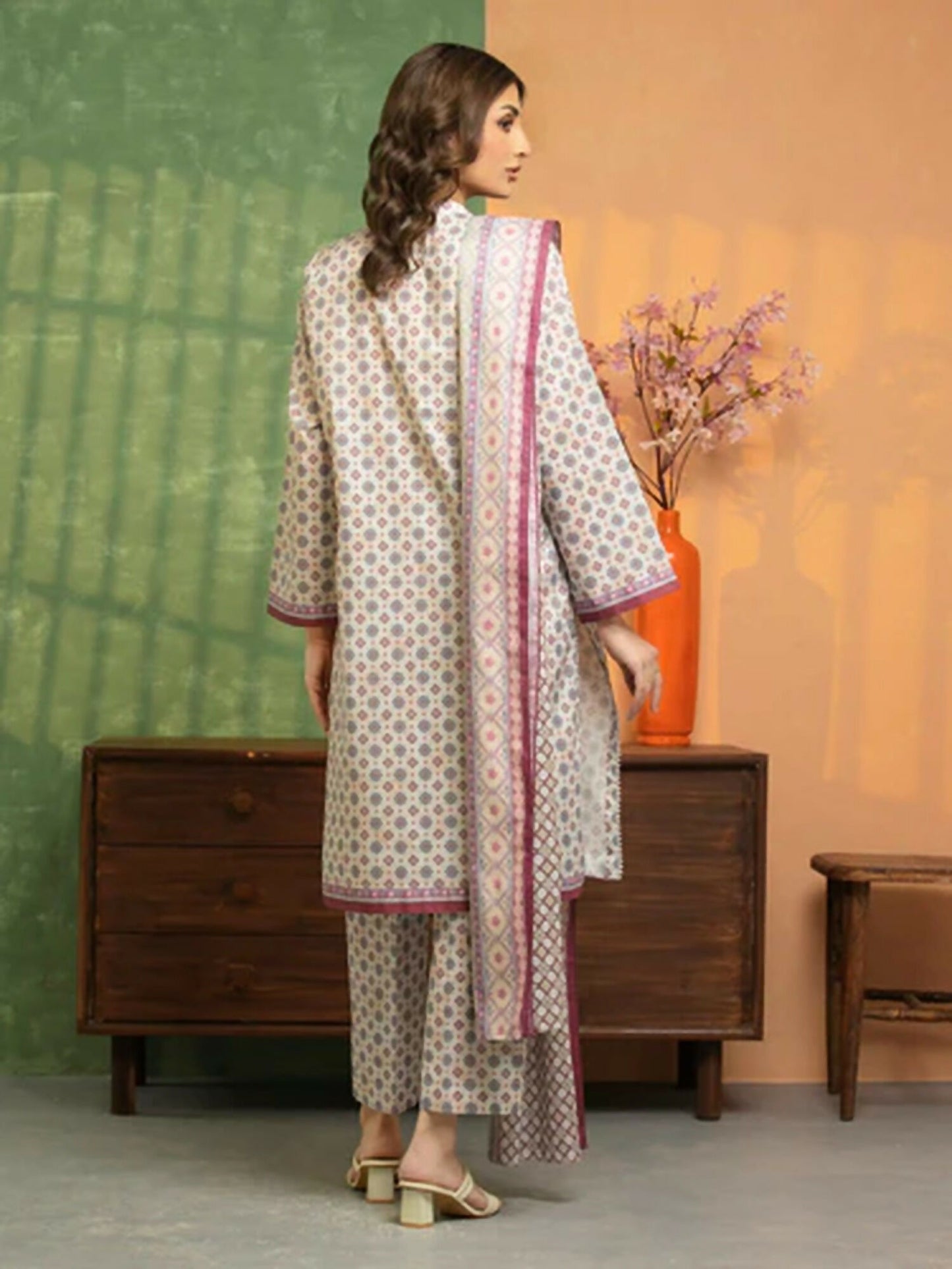 Edenrobe Allure Summer Lawn Printed Unstitched 3-Piece Suit-EWU5A1-35188