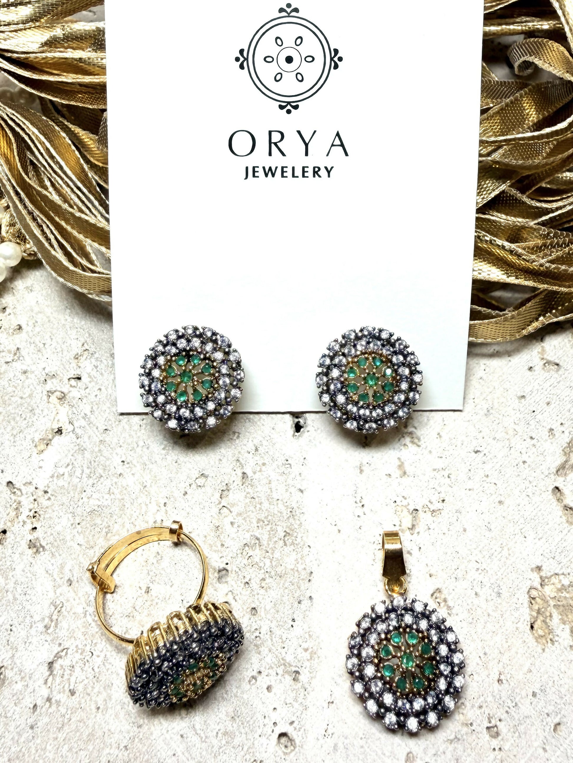 Orya Jewellery Pendant Set
