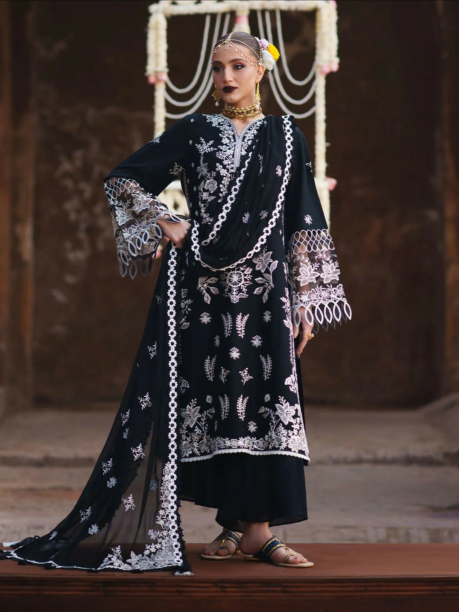 Mahnur Gul Luxury Lawn'26 Embroidered Unstitched 3-Piece Suit-G-010