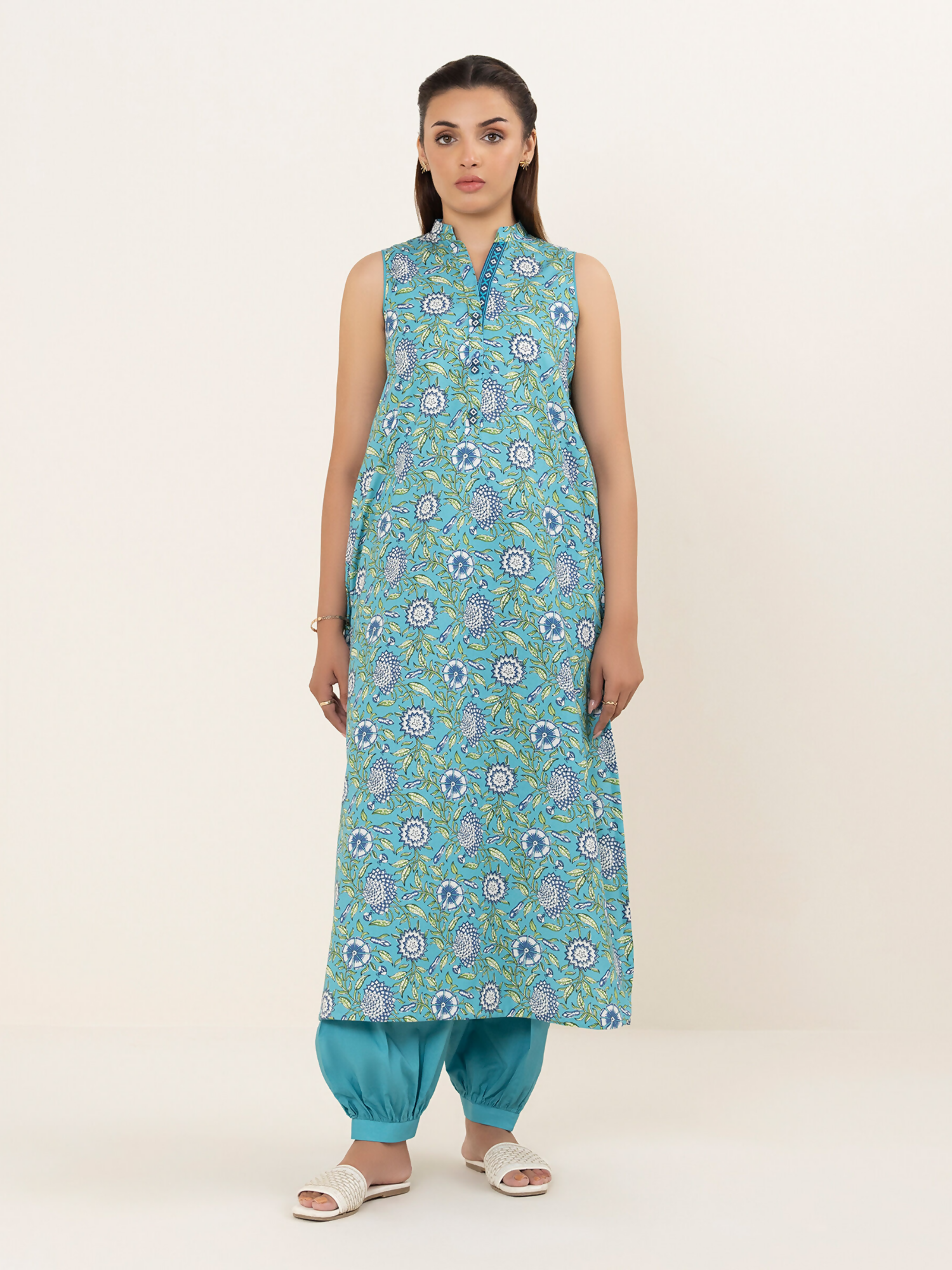 Sapphire Lawn Printed Unstitched 2-Piece Suit