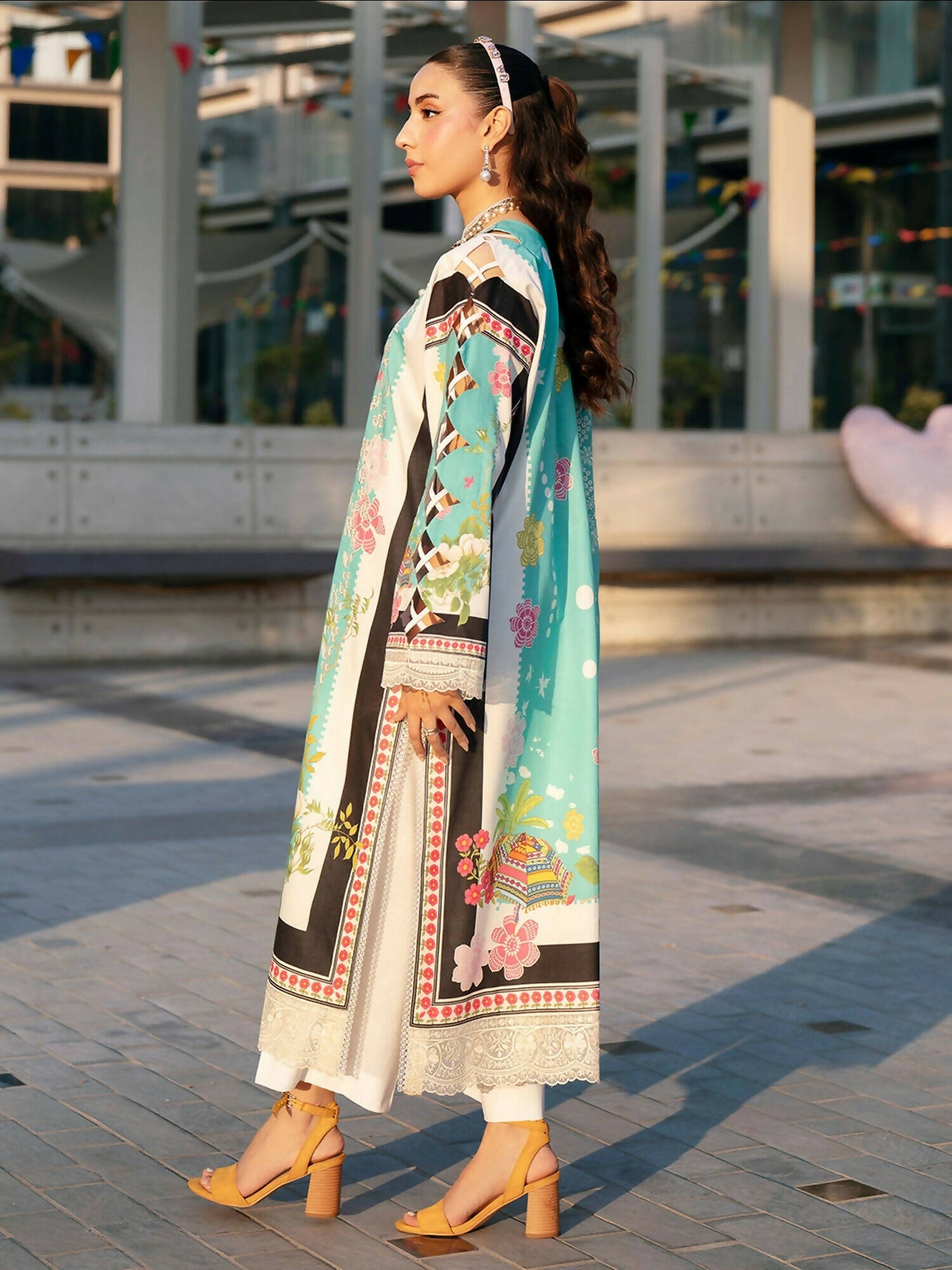 Mahnur Broadway Luxury Lawn'26 Embroidered Unstitched 3-Piece Suit-BW-007