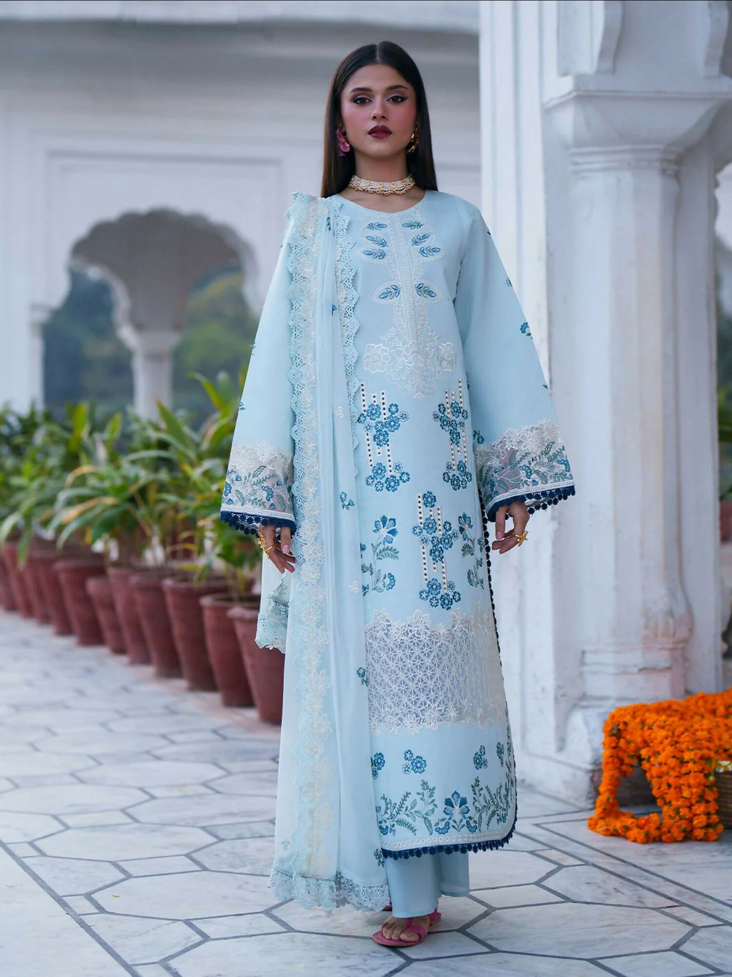 Mahnur Gul Luxury Lawn'26 Embroidered Unstitched 3-Piece Suit-G-006