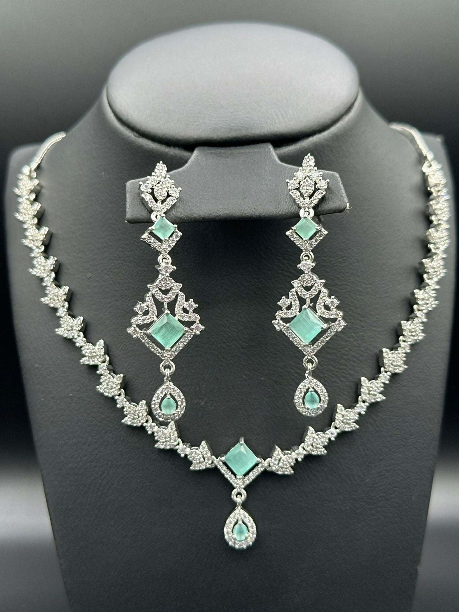 H&A Jewellery One Carat Silver Rhodium Plated Jewellery Set