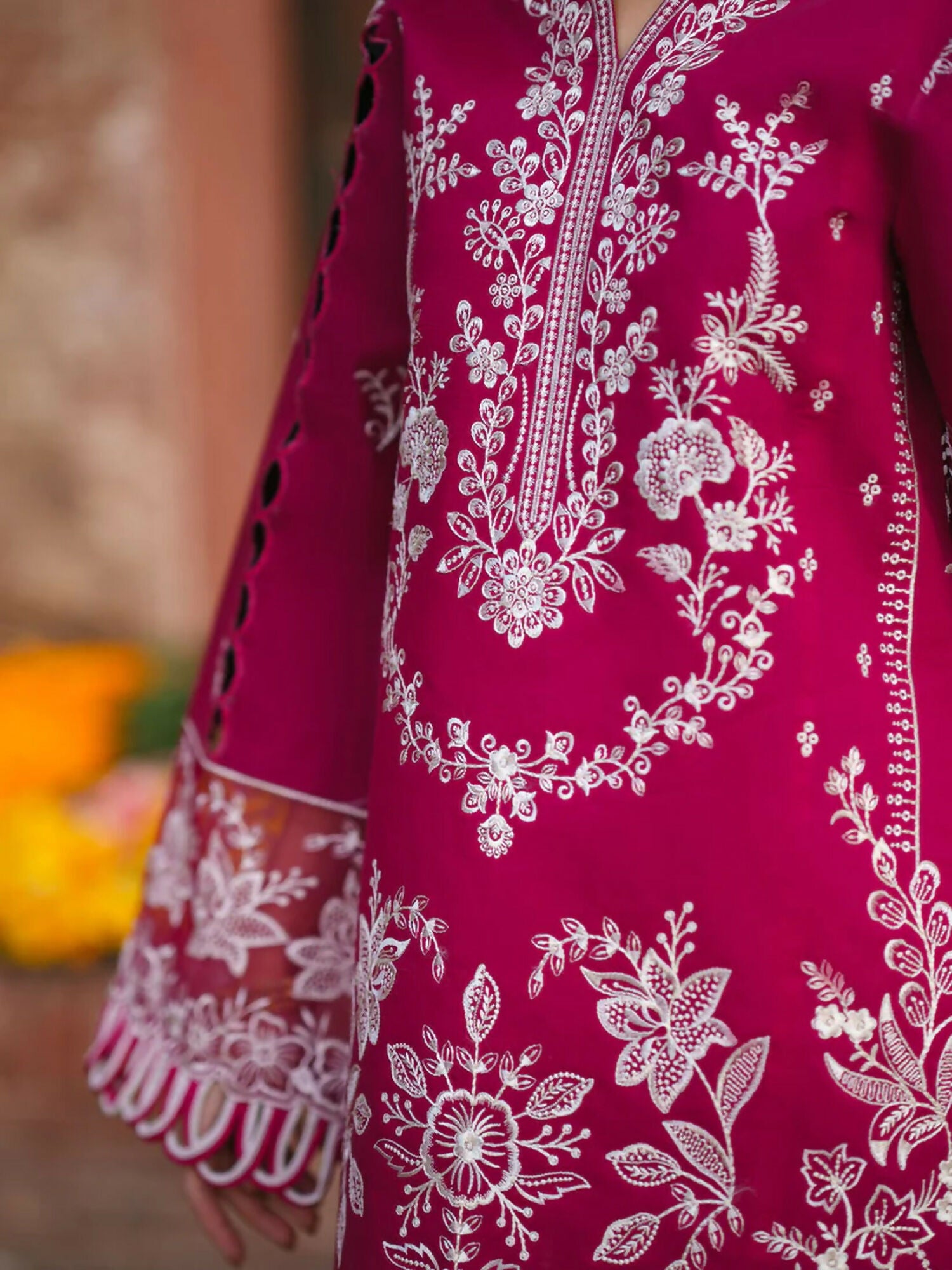 Mahnur Gul Luxury Lawn'26 Embroidered Unstitched 3-Piece Suit-G-001