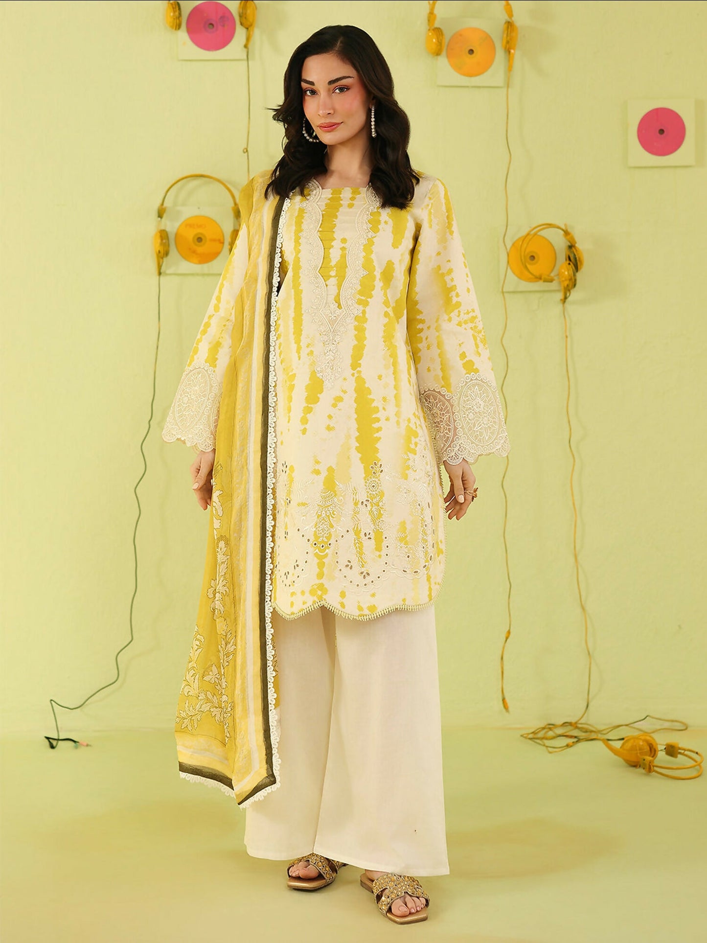 Mahnur Anaya Vol.2 Lawn Embroidered Stitched 3-Piece Suit-AN-2-13