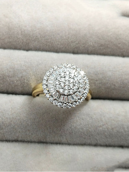 H&A Jewellery 18K gold polished cluster ring with brilliant-cut and baguette zircon diamonds, luxury round gold ring for women