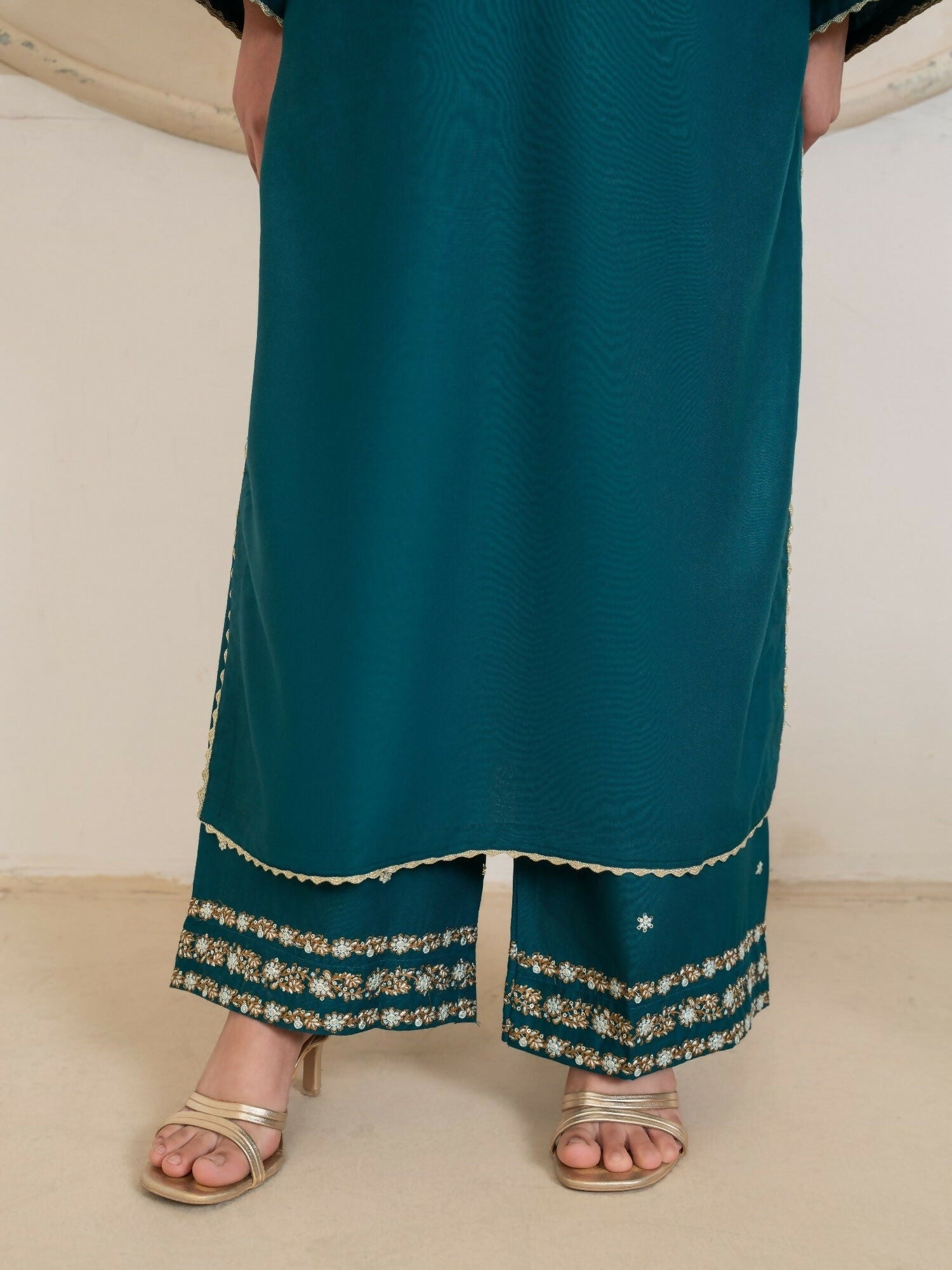 Stylish Collection Royal Pret Dhanak Linen Embroidered Stitched 3-Piece Suit-Jazmine Teal