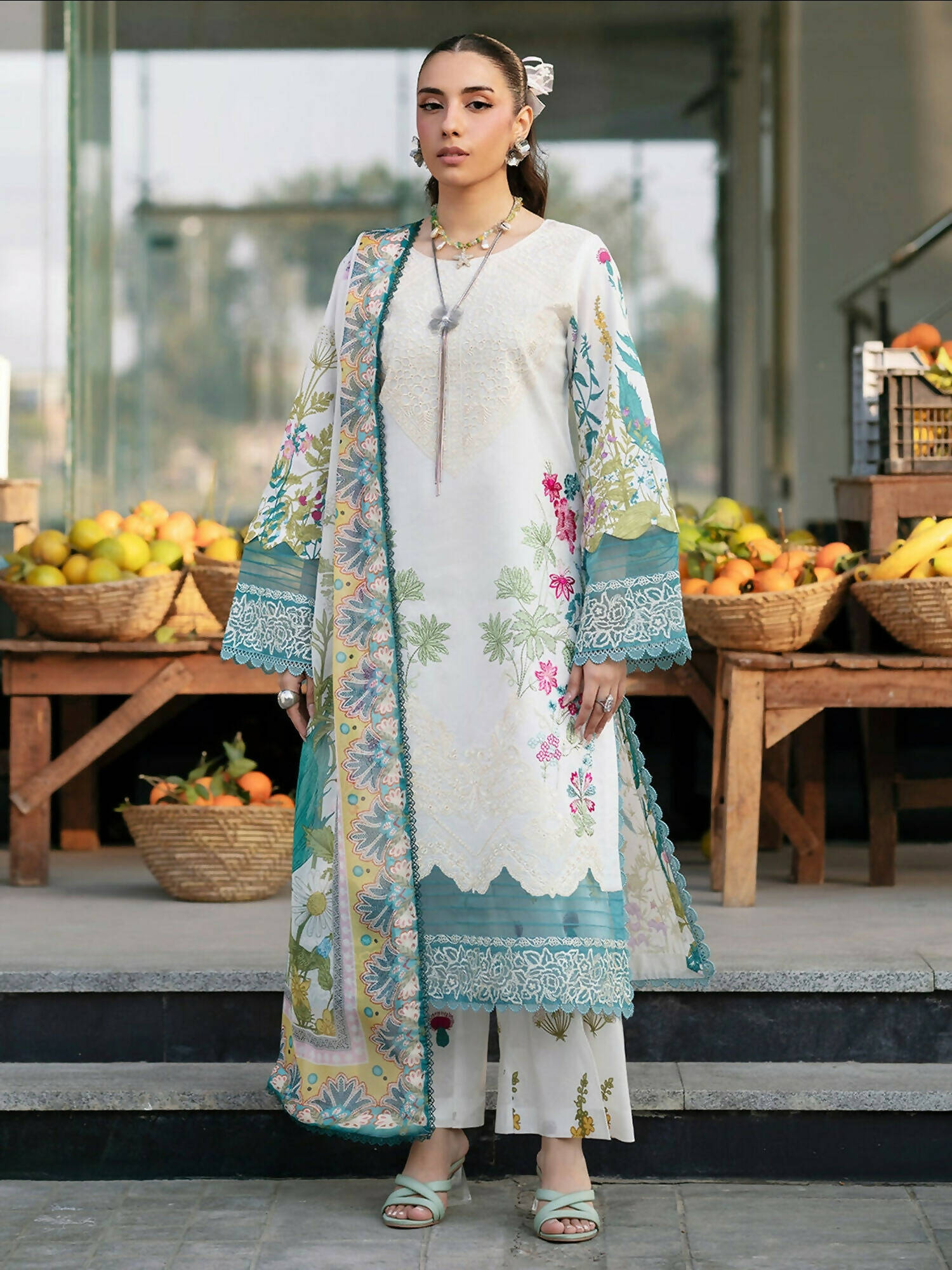 Mahnur Broadway Luxury Lawn'26 Embroidered Unstitched 3-Piece Suit-BW-004