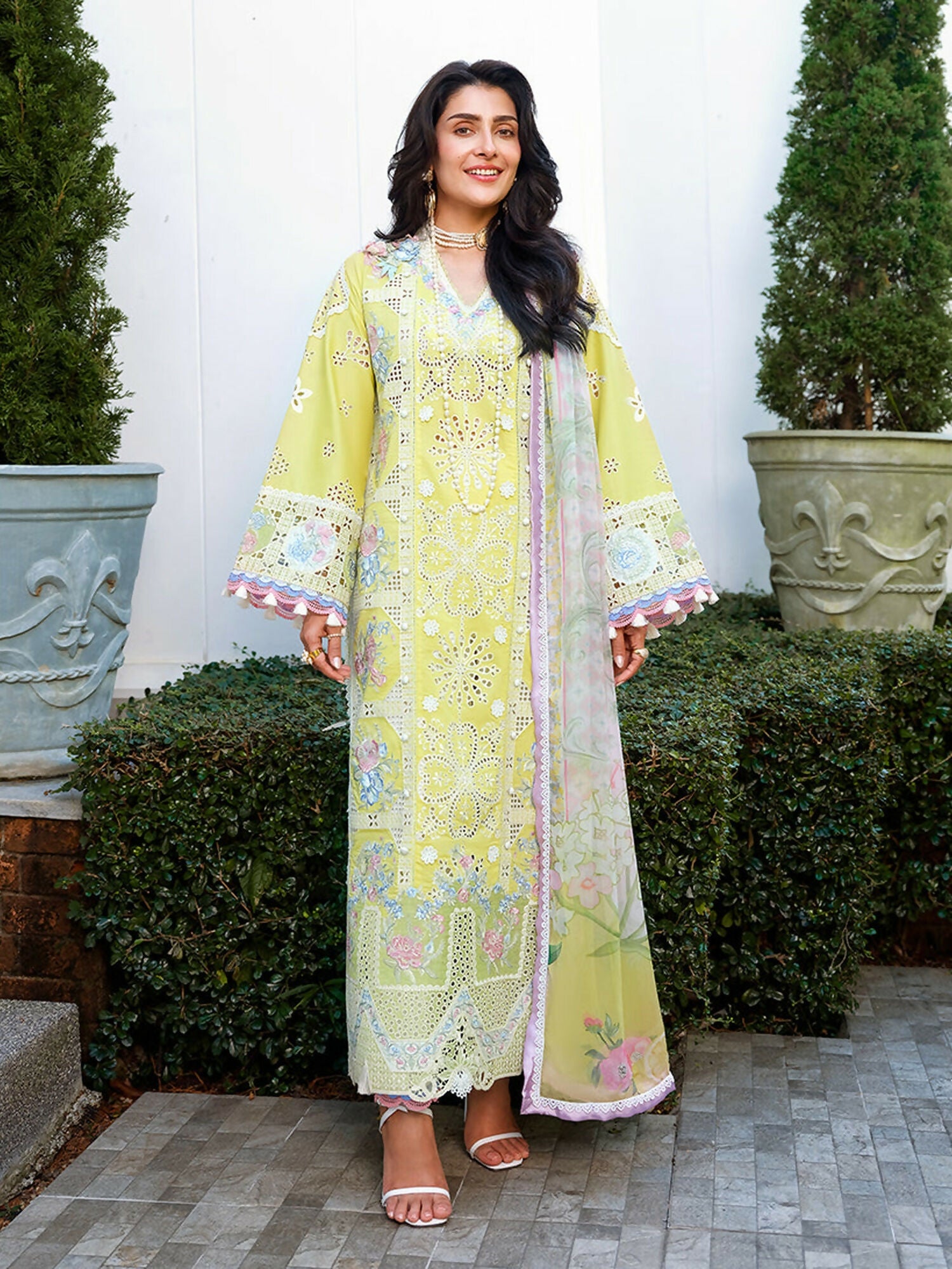 Mushq A Moi Luxury Lawn Embroidered Unstitched 3-Piece Suit-Tender Whisper