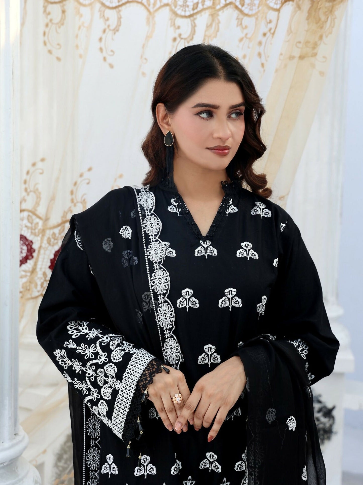 RB Pret & Couture Linen Embroidered Stitched 3-Piece Suit-04