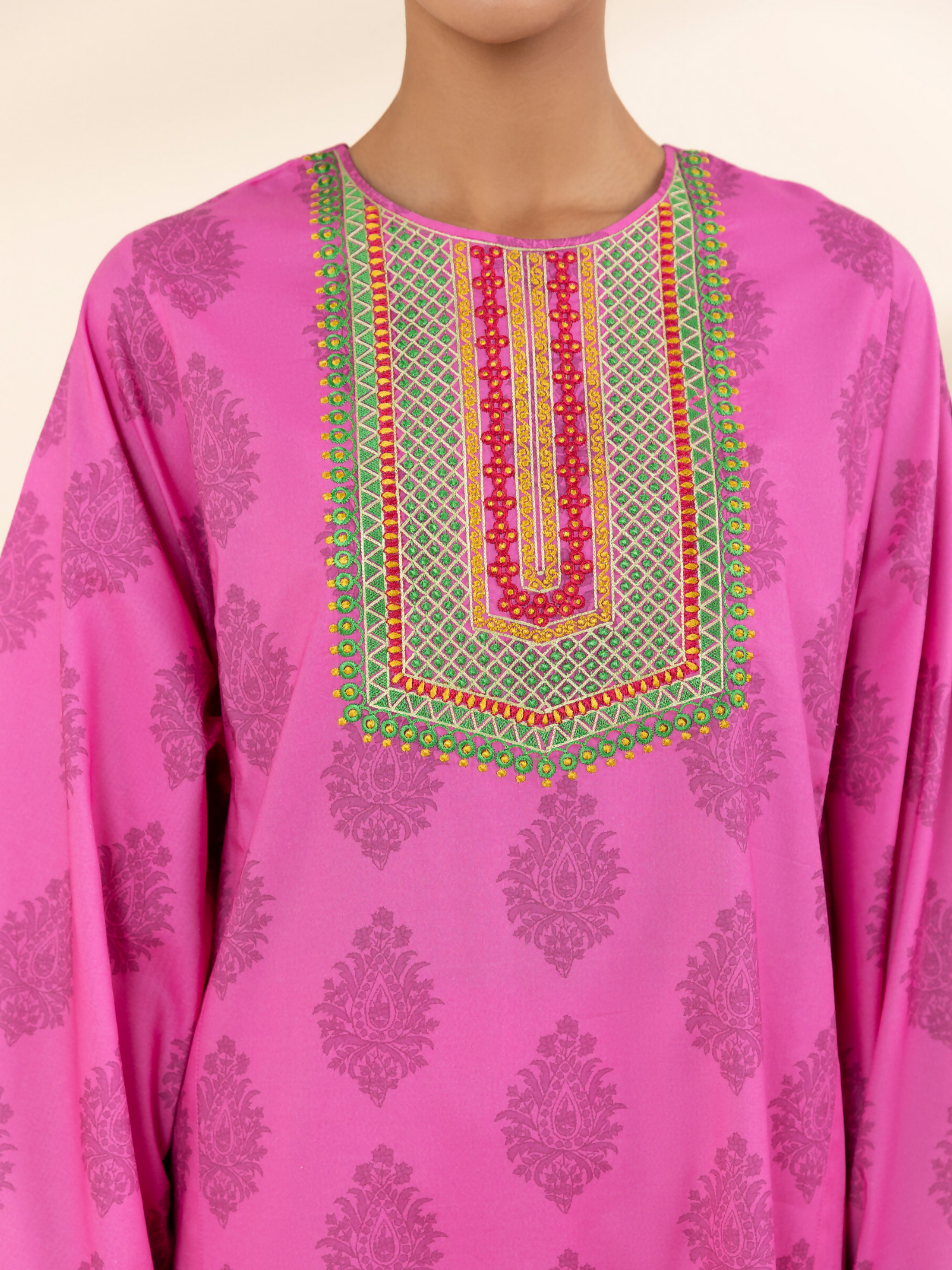 Sapphire Lawn Embroidered Unstitched 3-Piece Suit