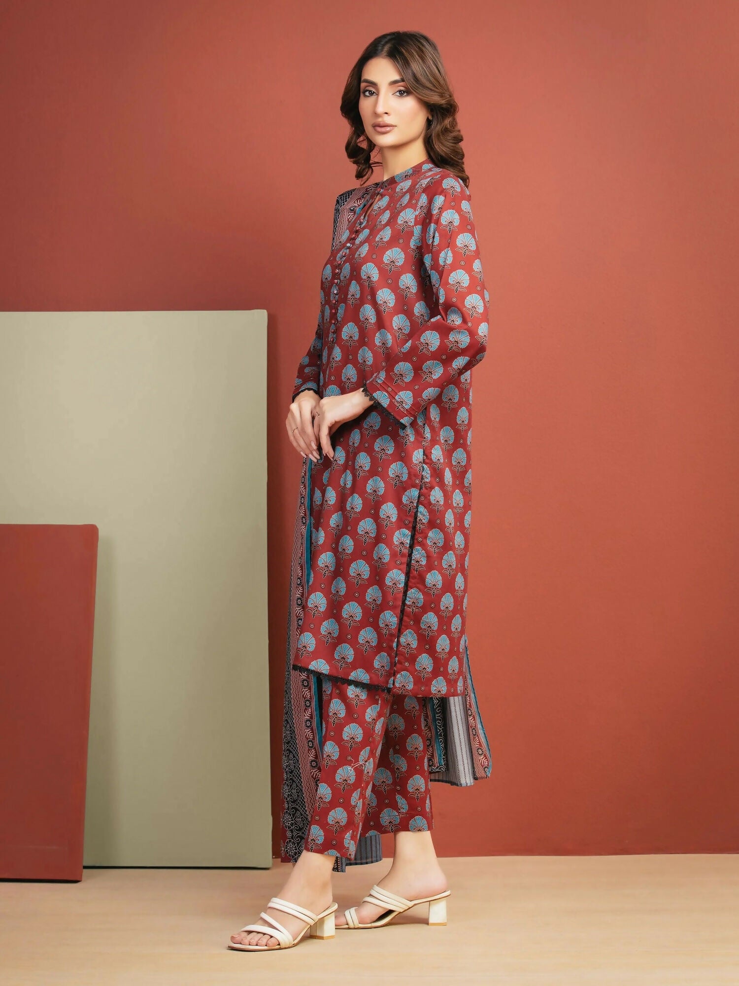 Edenrobe Allure Summer Lawn Printed Unstitched 3-Piece Suit-EWU5A1-35282
