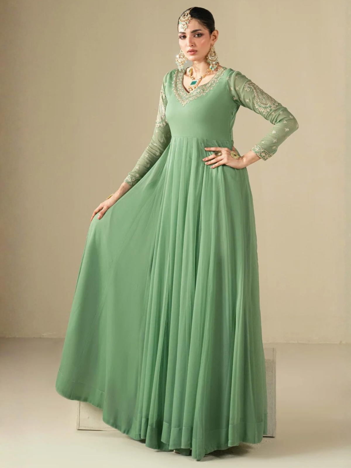 Hani & Umaima Chiffon Embroidered Pishwas-Lvana