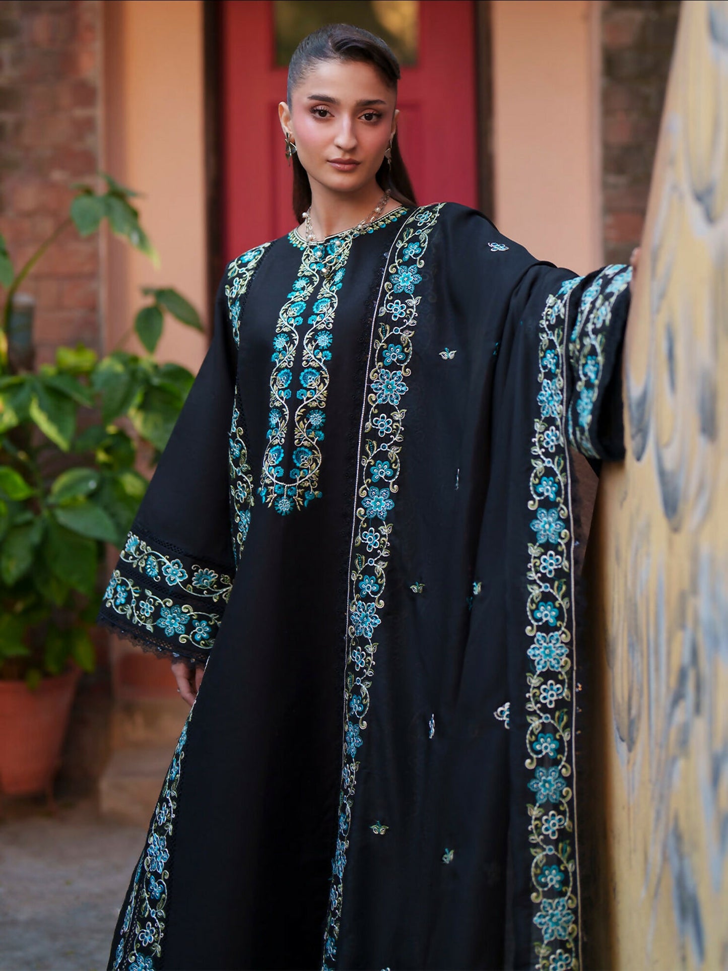 Mahnur Fiona Lawn'26 Embroidered Unstitched 3-Piece Suit-F-11