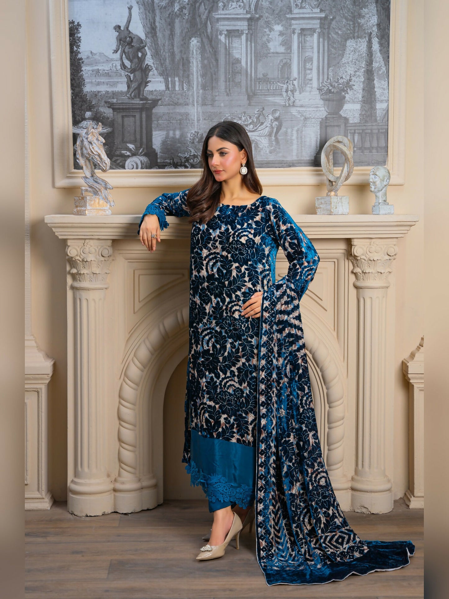 Noori Palachi Embossed Printed Unstitched 3-Piece Suit