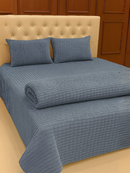 Elegant Bedding Embossed Fleece 4-Piece Luxury Quilt Set