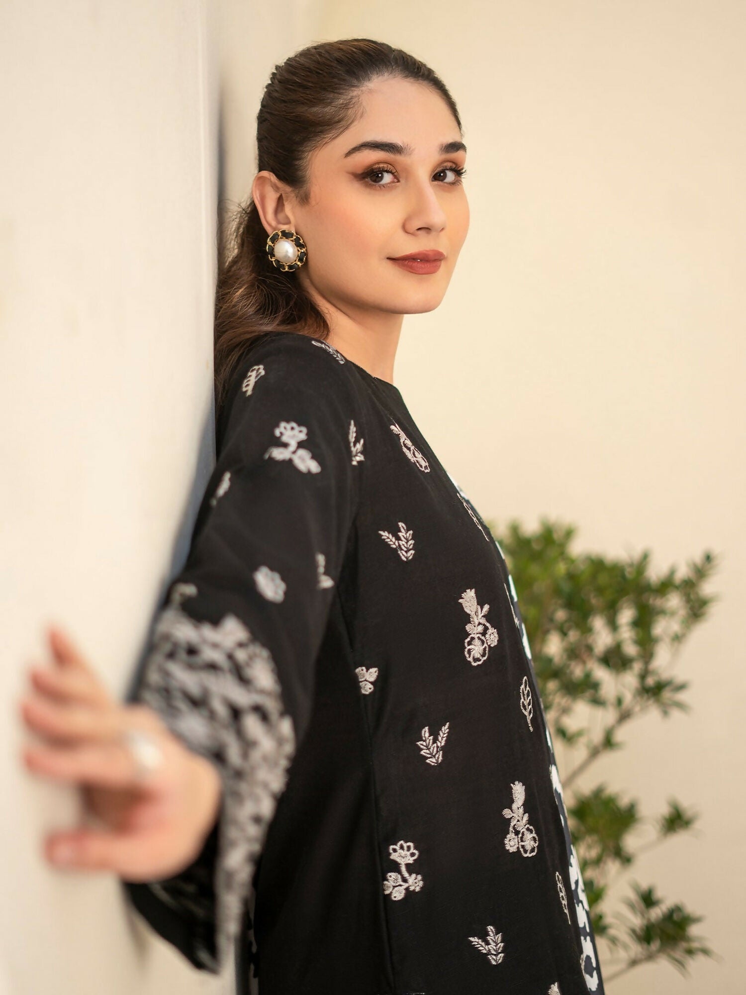 Panache Apparel Winter Basics Khaddar Embroidered Stitched Suit-Cove