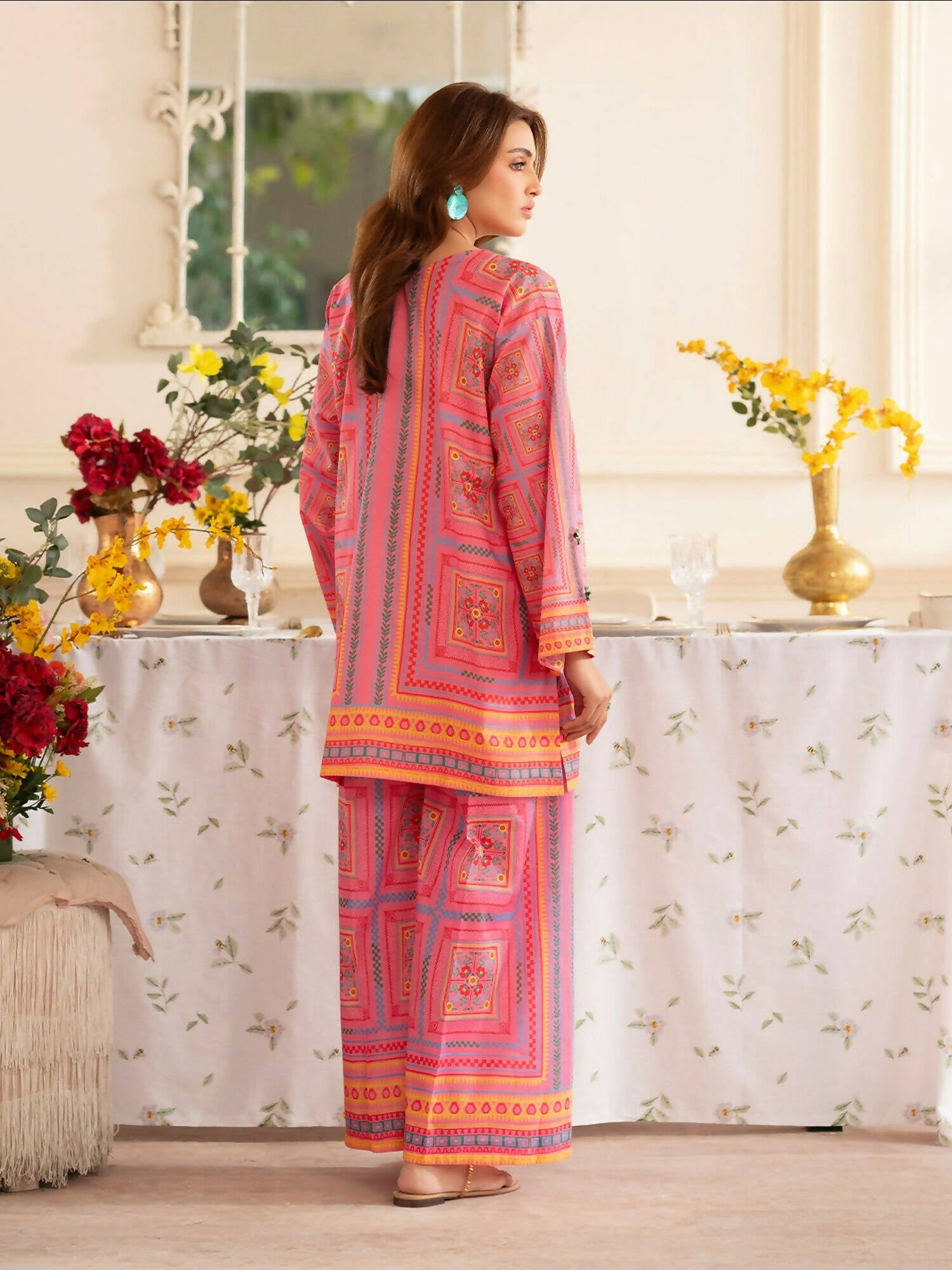 Mahnur Noir Lawn'26 Printed Co-Ord Set-N-01