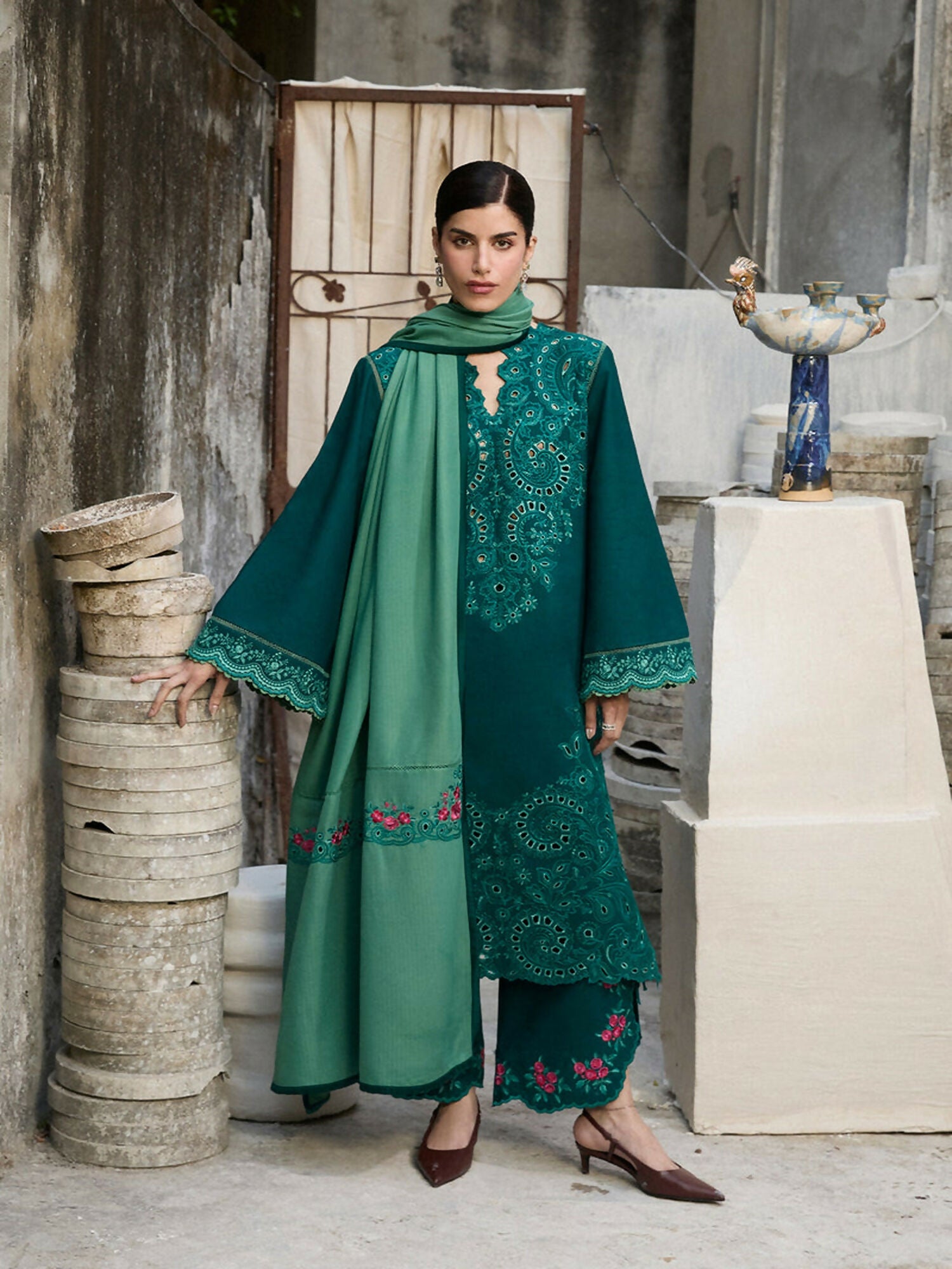 Hussain Rehar Khaddar'25 Embroidered Stitched 3-Piece Suit-Jheel