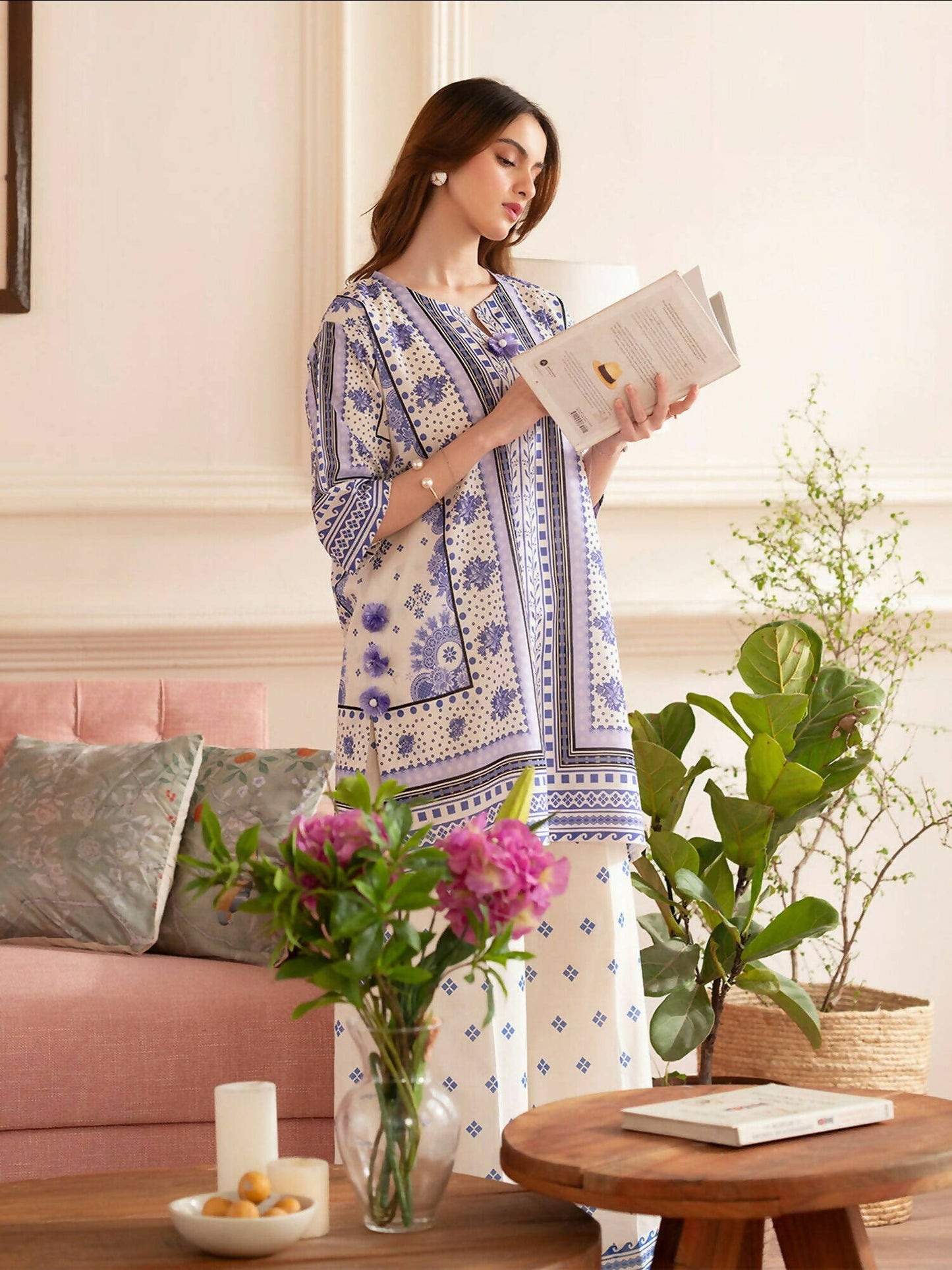 Mahnur Noir Lawn'26 Printed Unstitched 2-Piece Suit-N-10