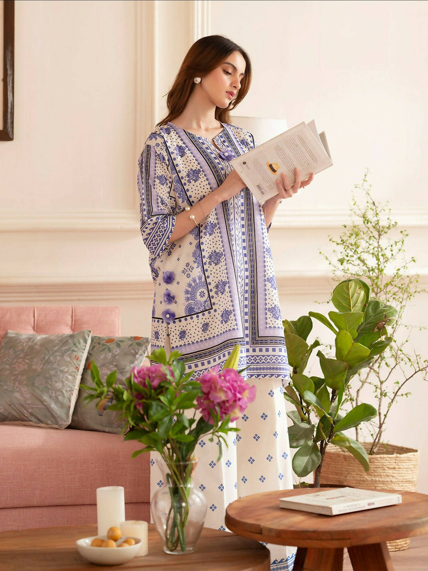 Mahnur Noir Lawn'26 Printed Unstitched 2-Piece Suit-N-10