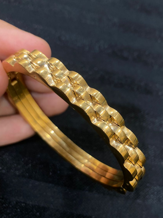 Fashion Hub by Noor Bilal - Stainless Steel Openable Bangle