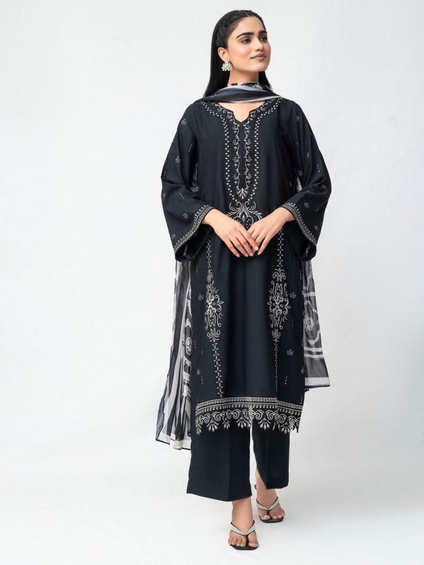 Imran Aftab Maya Winter Karandi Embroidered Unstitched 3-Piece Suit-IAKC-UF-28