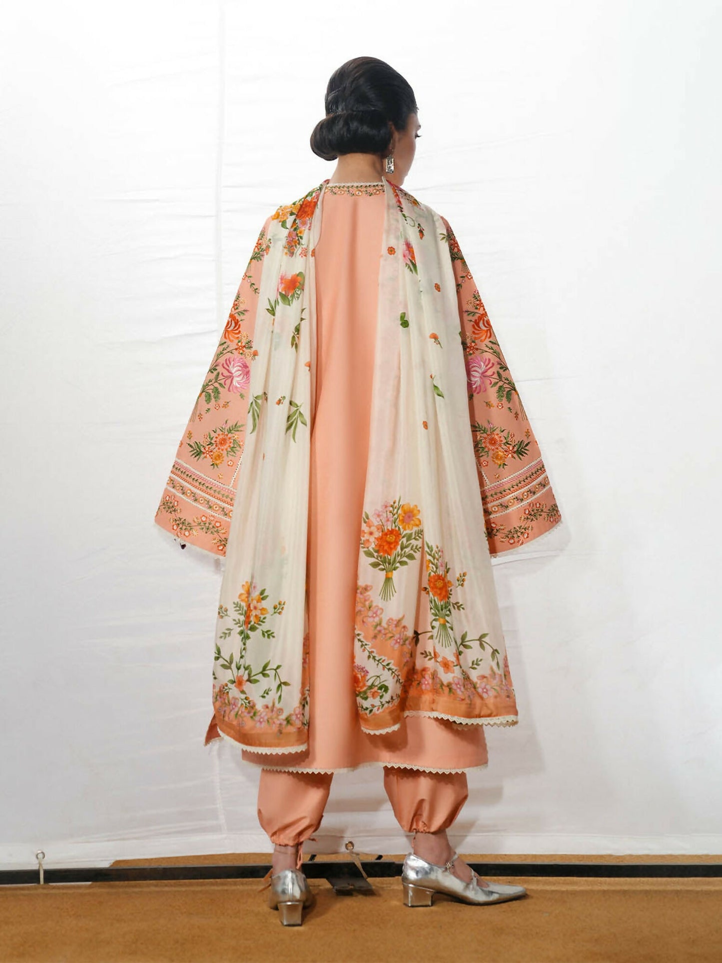 Jugnu by Hussain Rehar The Reserved View SS/Edit I Cotton Embroidered Unstitched 3-Piece Suit-Zerah
