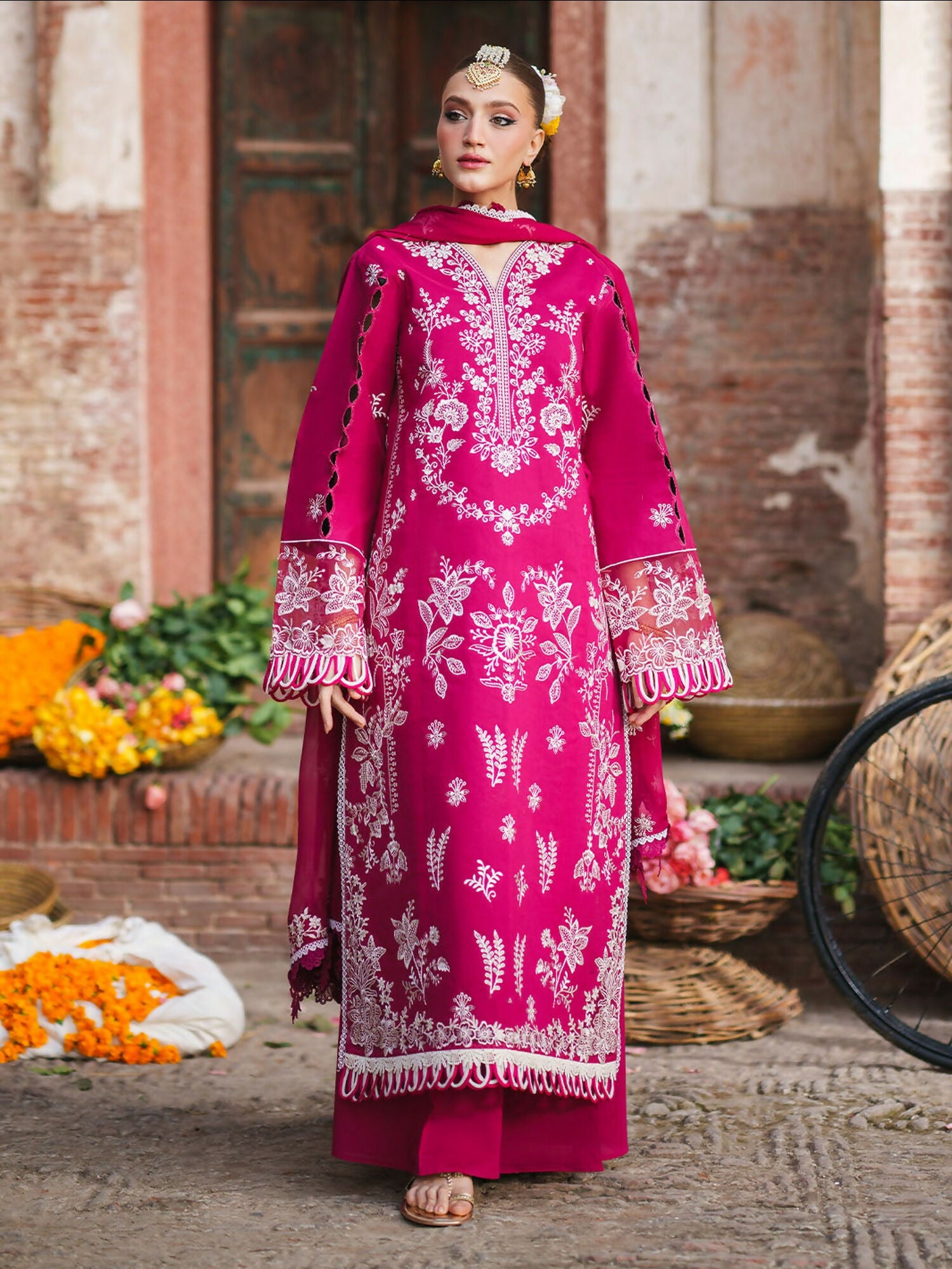 Mahnur Gul Luxury Lawn'26 Embroidered Stitched 3-Piece Suit-G-001