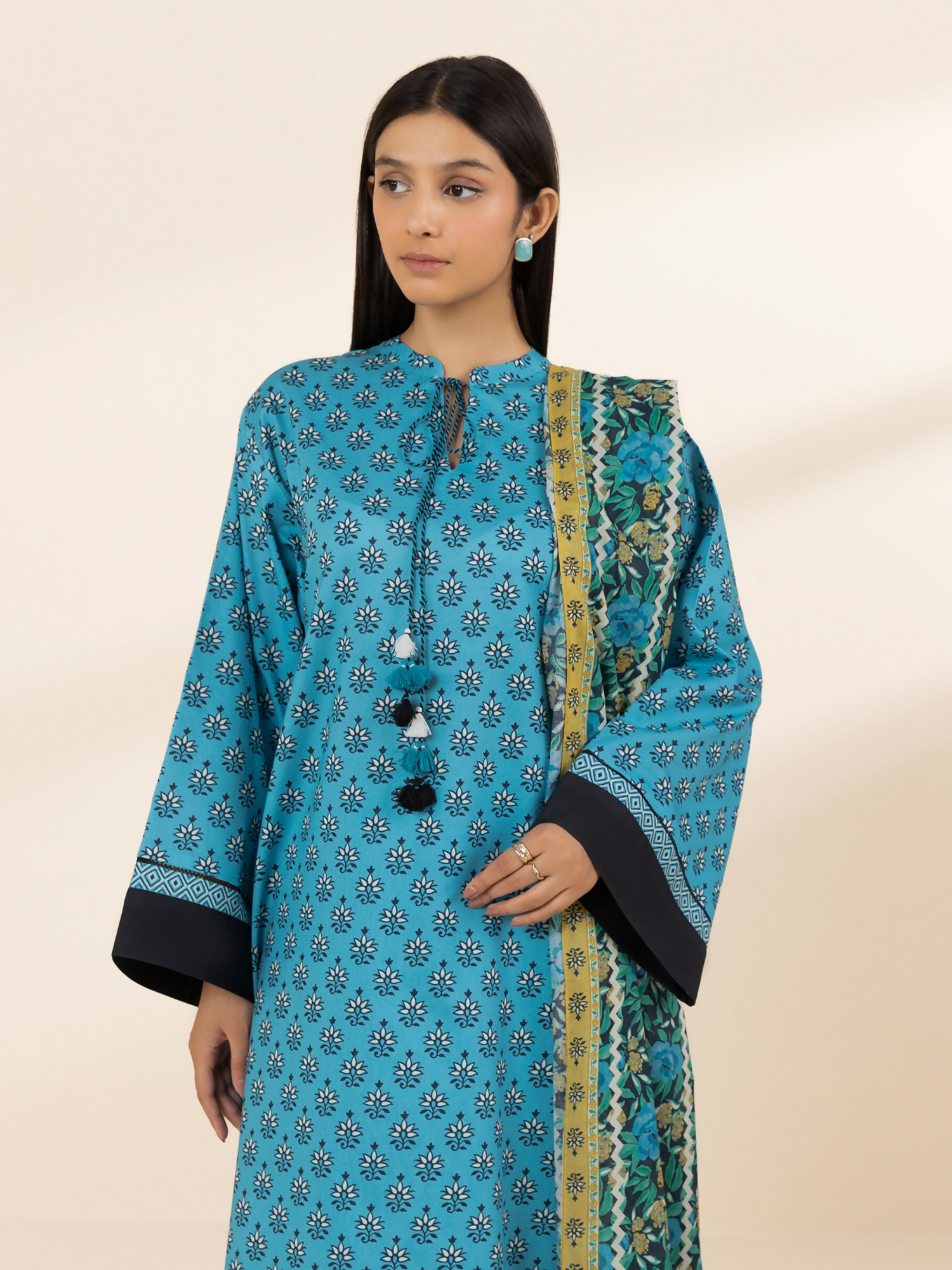 Sapphire Lawn Printed Unstitched 3-Piece Suit