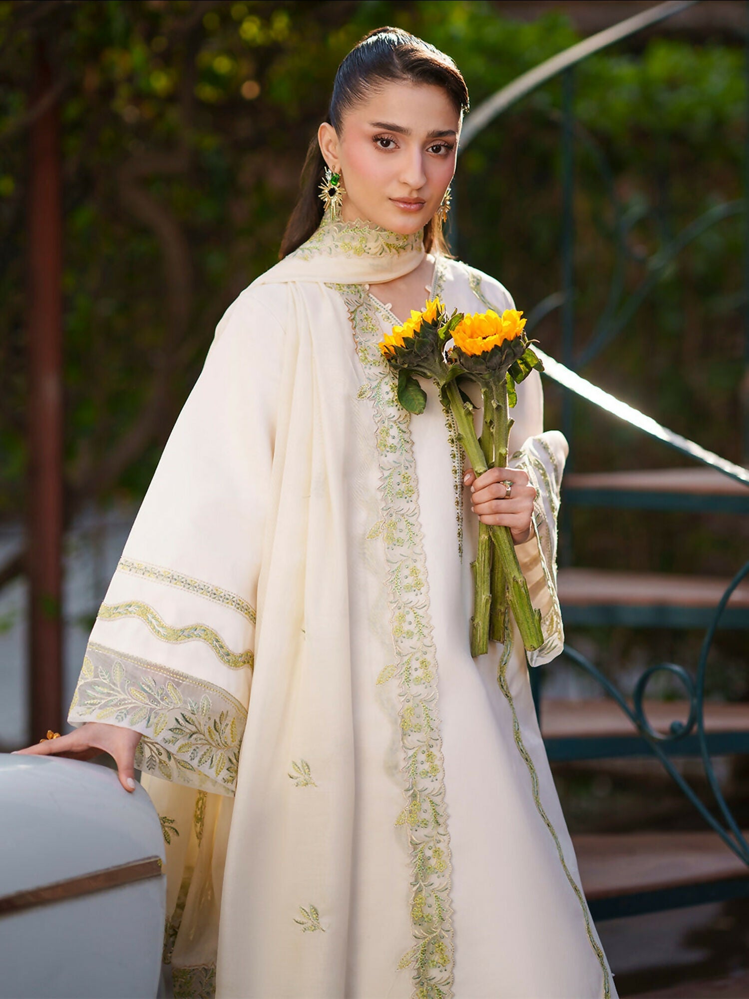 Mahnur Fiona Lawn'26 Embroidered Unstitched 3-Piece Suit-F-03