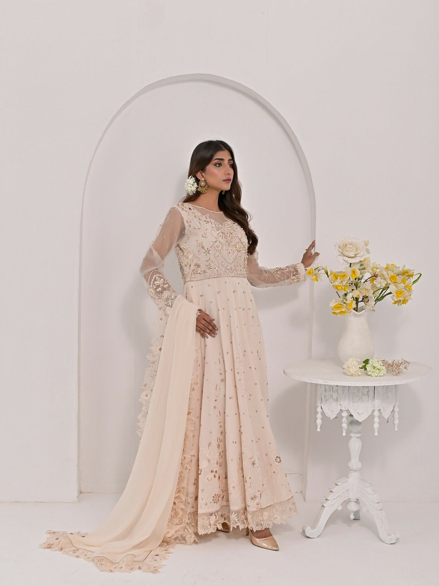 Farooq Hameed Studio Pariza Lux Festive'25 Glass Silk Embroidered Stitched 3-Piece Suit-Aifa
