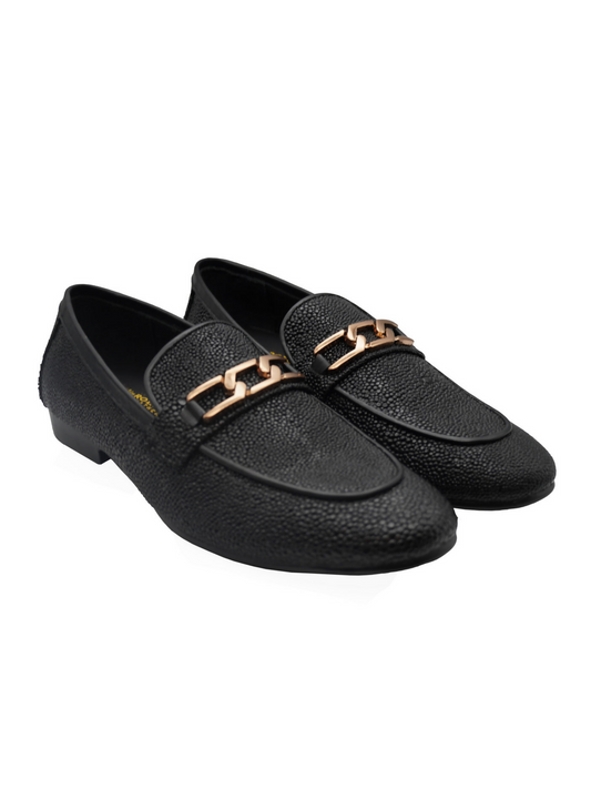 Black formal leather shoes with a sleek finish, crafted for professional style and all-day comfort.