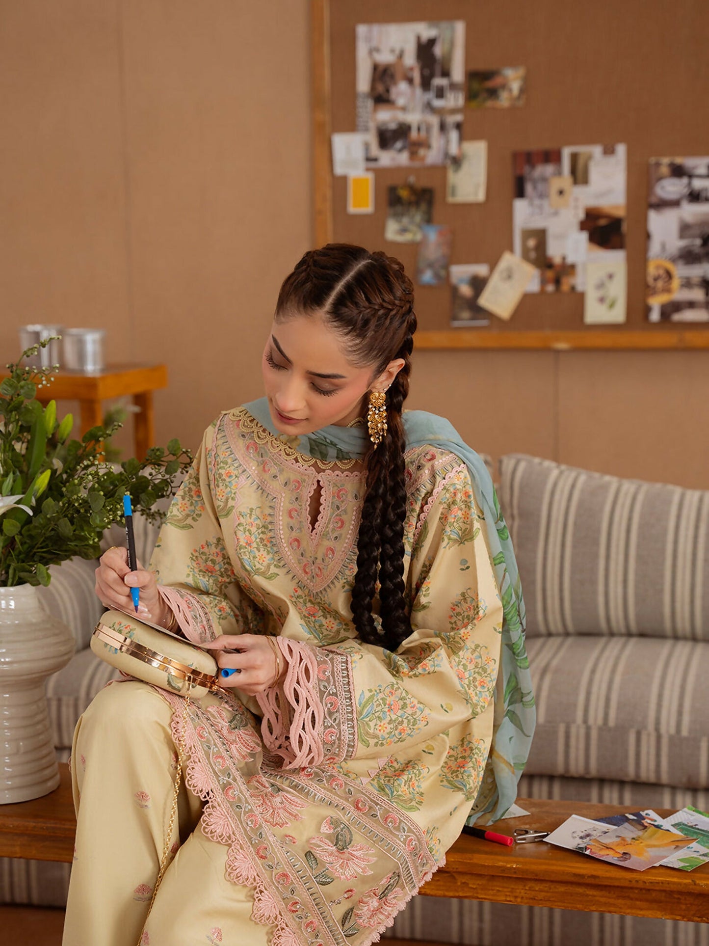 Joolie By Saira Rizwan Lawn Embroidered Unstitched 3-Piece Suit-Nerdia-A-SRL25-02