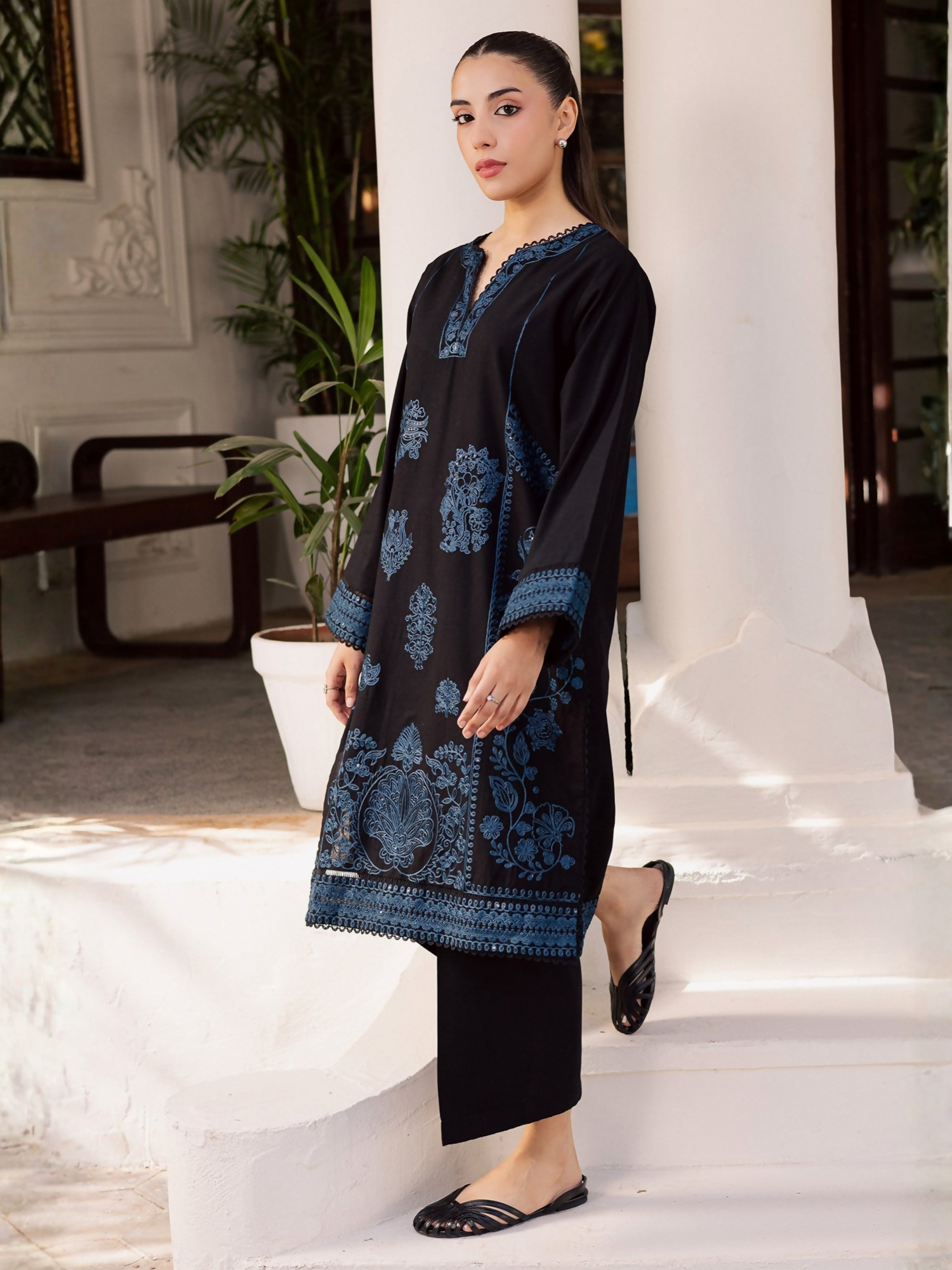 Mannat Clothing Laila Winter Pret '25 Karandi Embroidered Stitched Suit-Bold