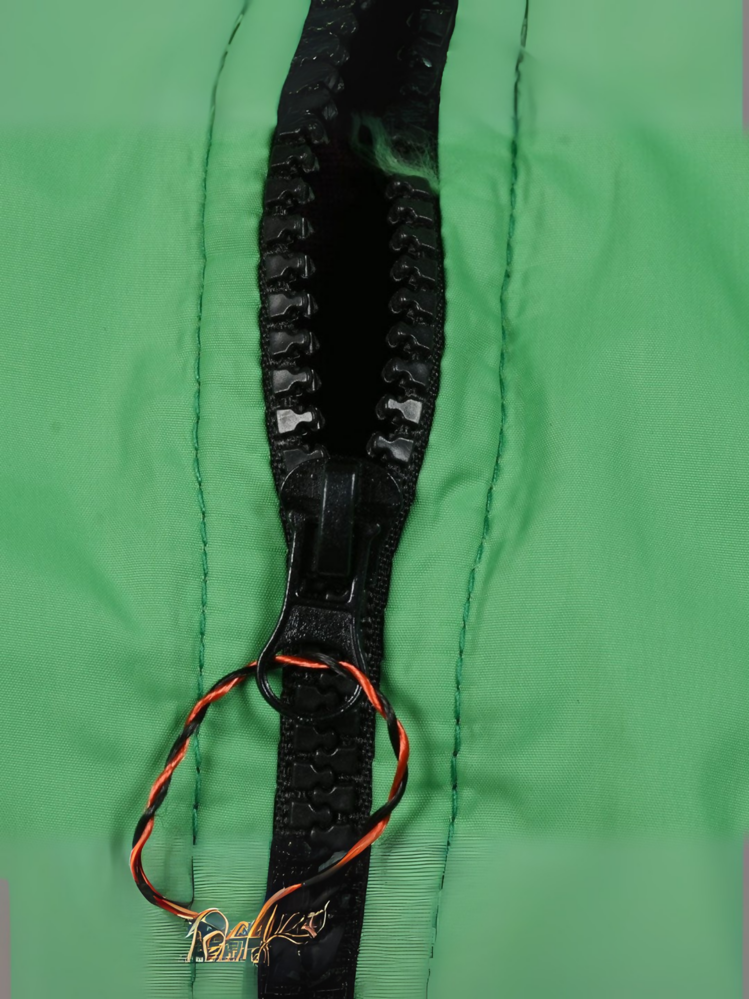 g10