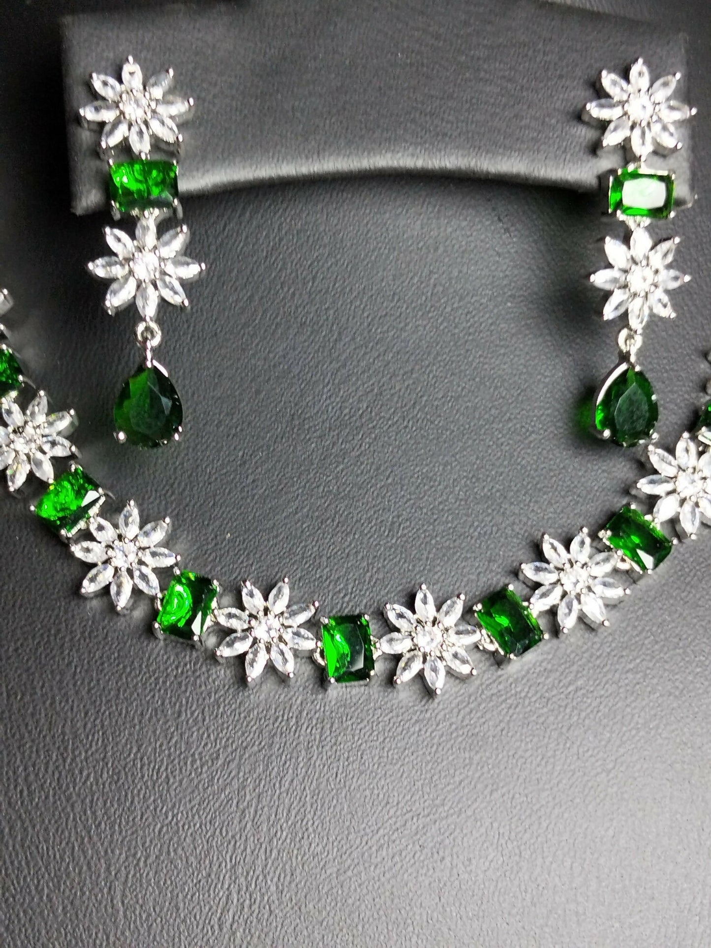 H&A Jewellery One Carat Silver Plated American Diamond Set