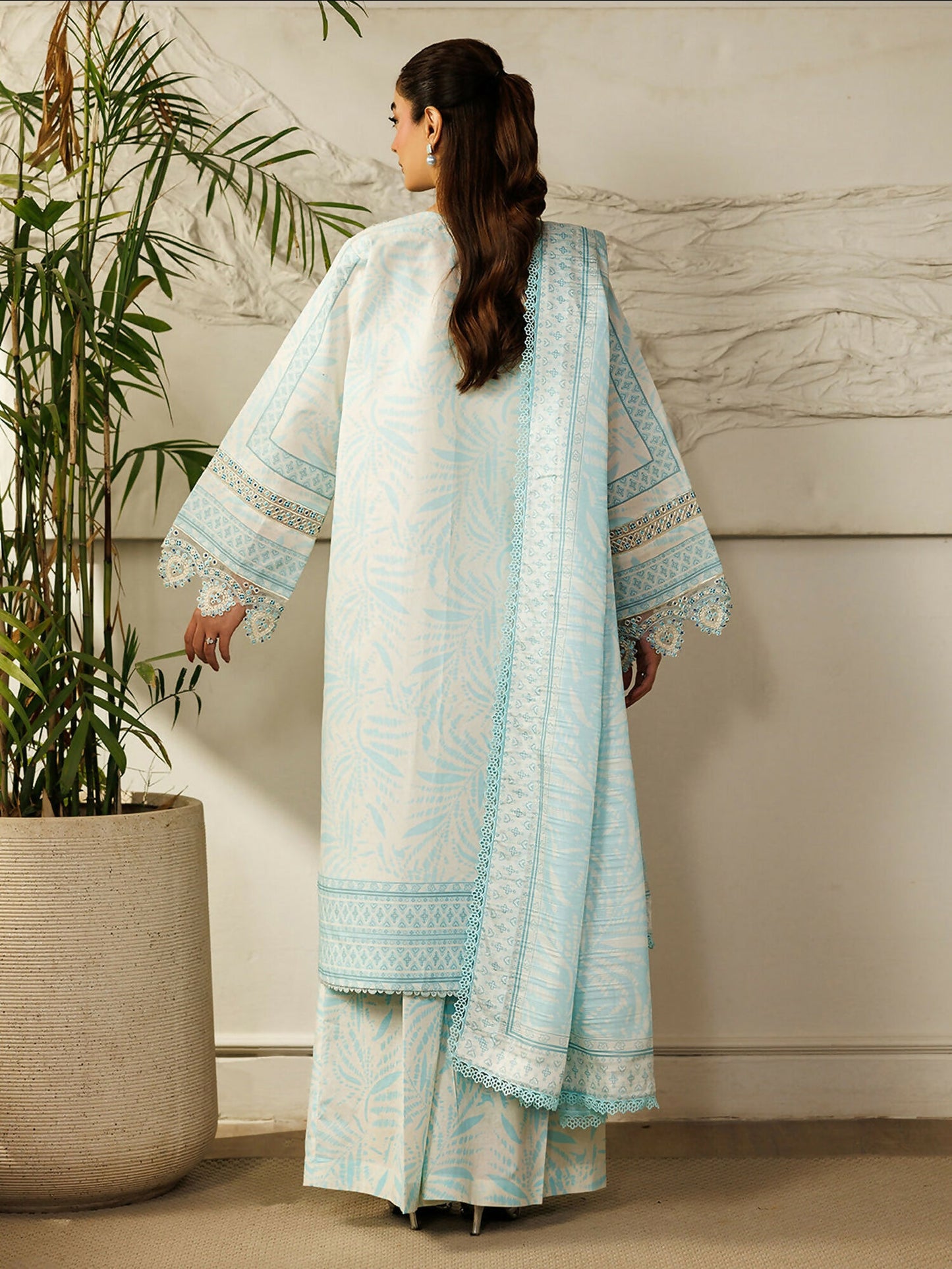 Mahnur Leila Lawn'26 Embroidered Unstitched 3-Piece Suit-L-10