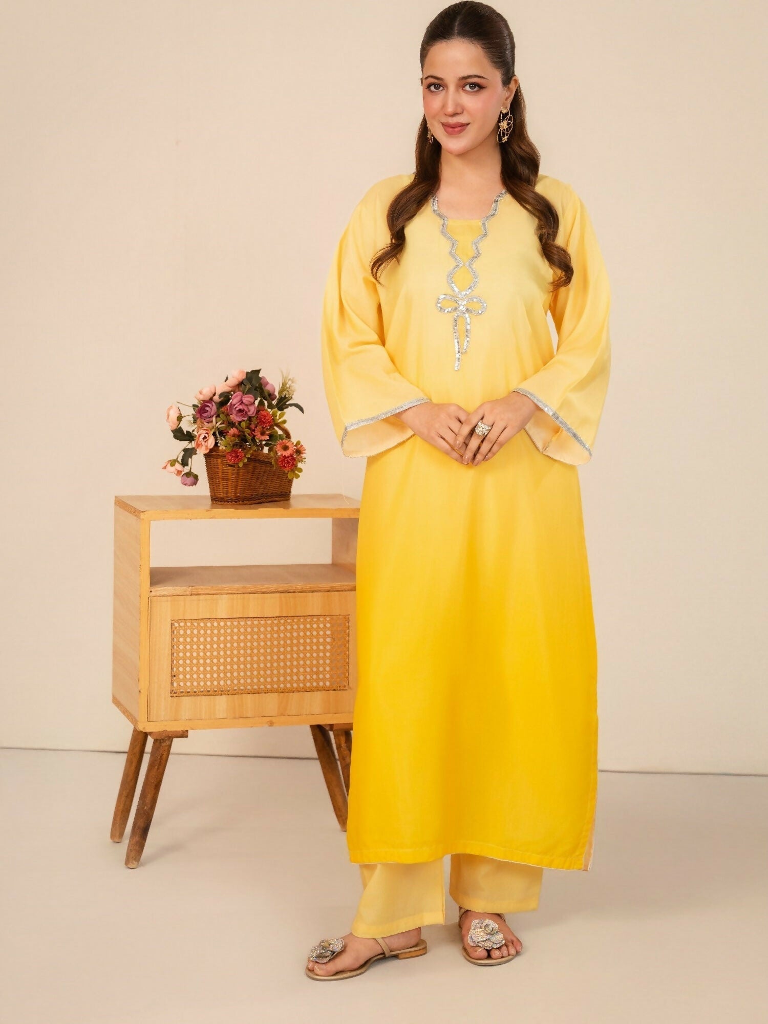 Stylish Collection Whisper Pret Silk Grip Stitched 2-Piece Suit-Coco Silk