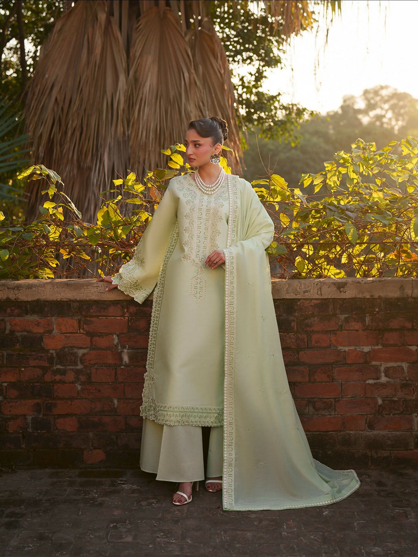 Mahnur Fiona Lawn'26 Embroidered Unstitched 3-Piece Suit-F-14